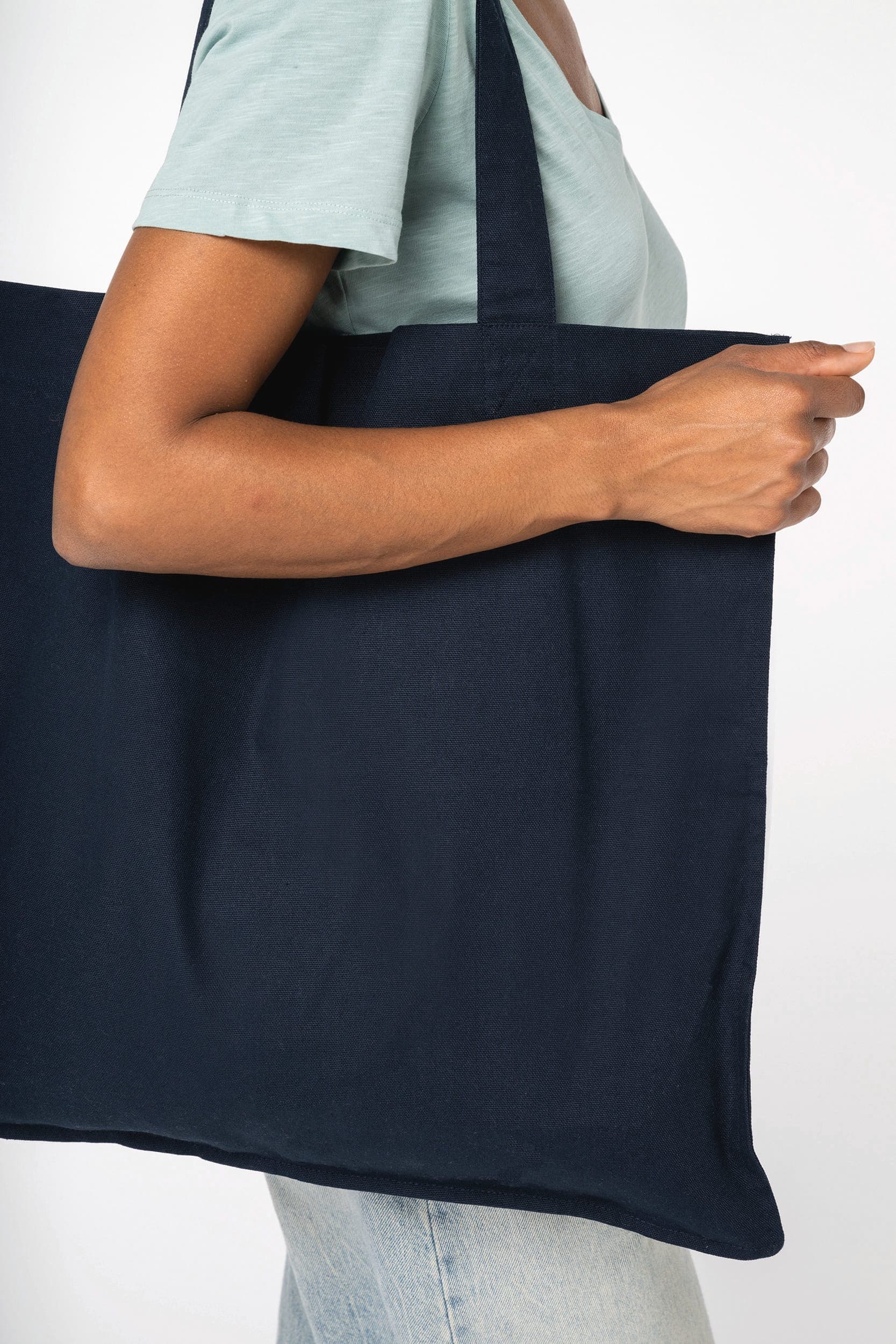 Long sac shopping écoresponsable en situation