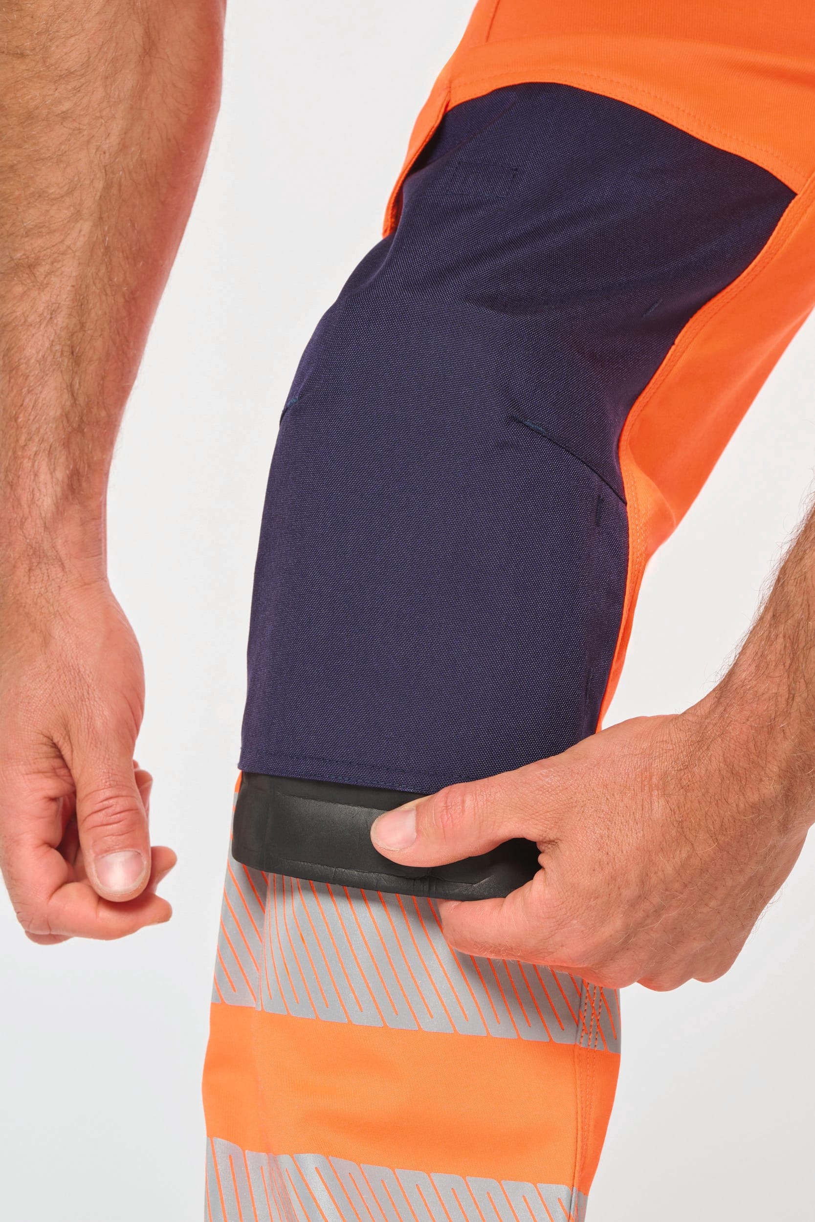 Pantalon de sécurité recyclé multipoches unisexe en situation
