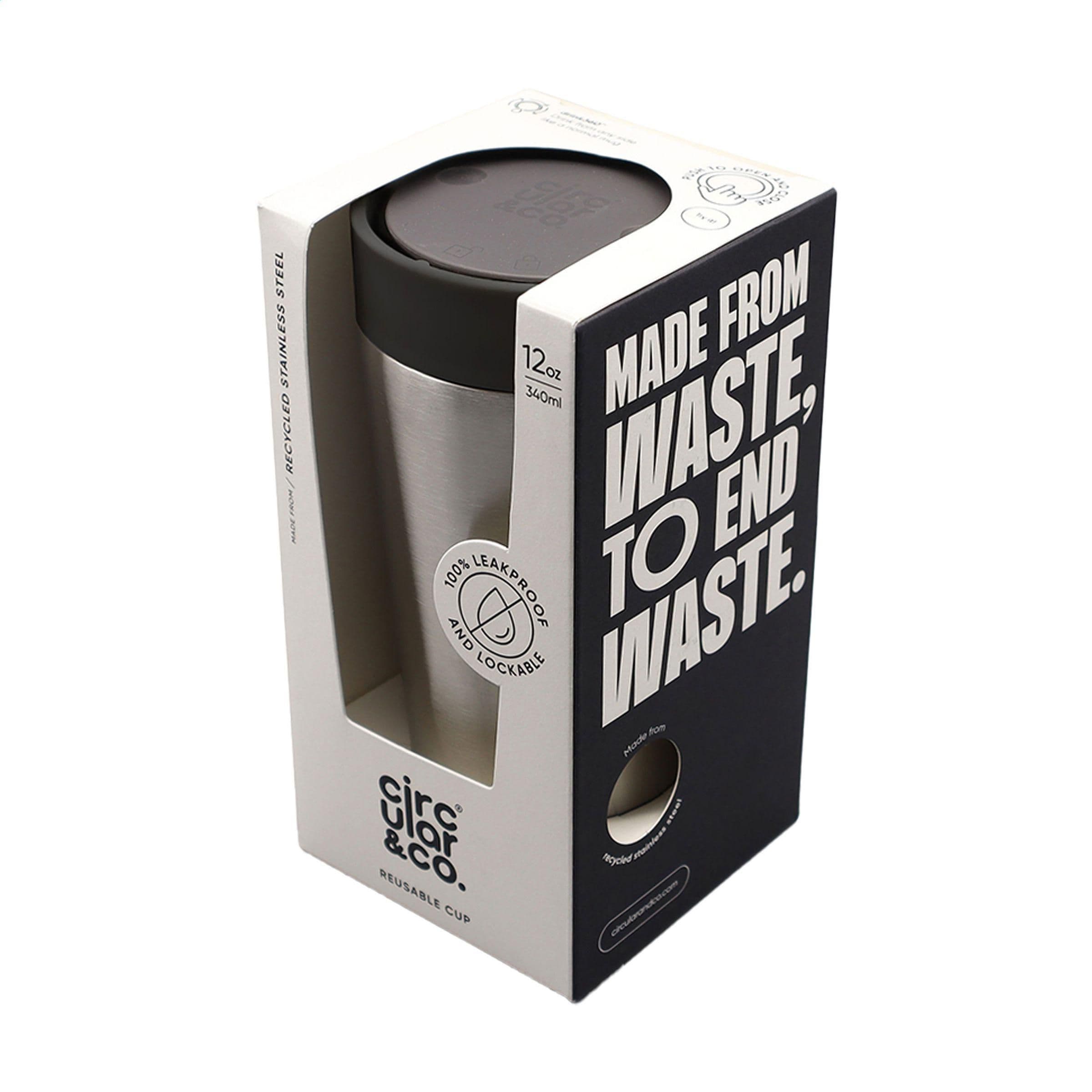 Mug café Circular&Co acier inoxydable recyclé 340 ml en situation