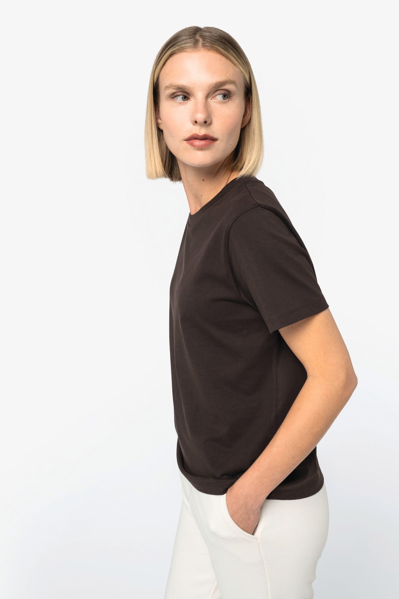 T-shirt écoresponsable femme en situation