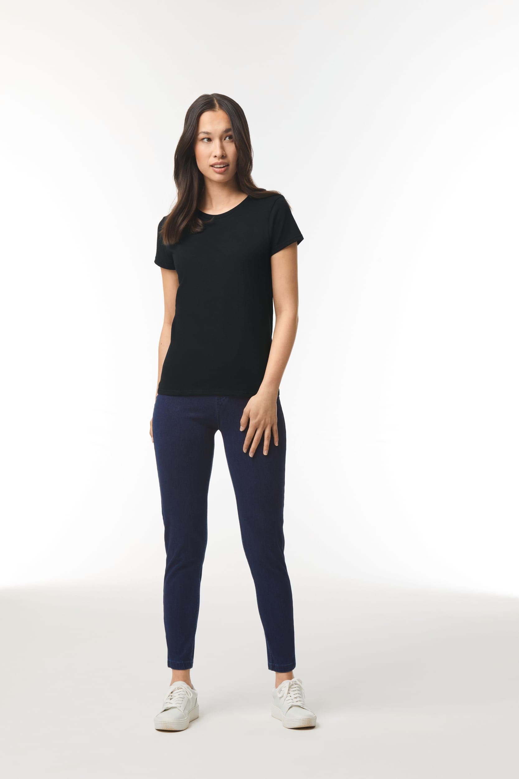 T-shirt femme Heavy Cotton™ en situation