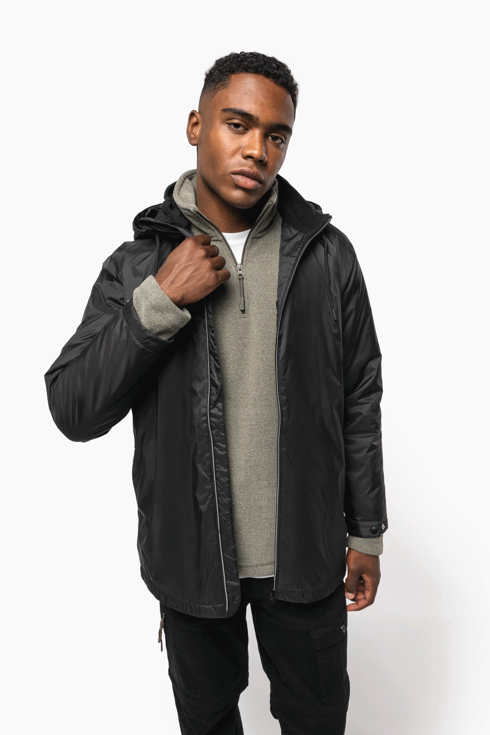 Veste à capuche avec doublure en micropolaire unisexe en situation