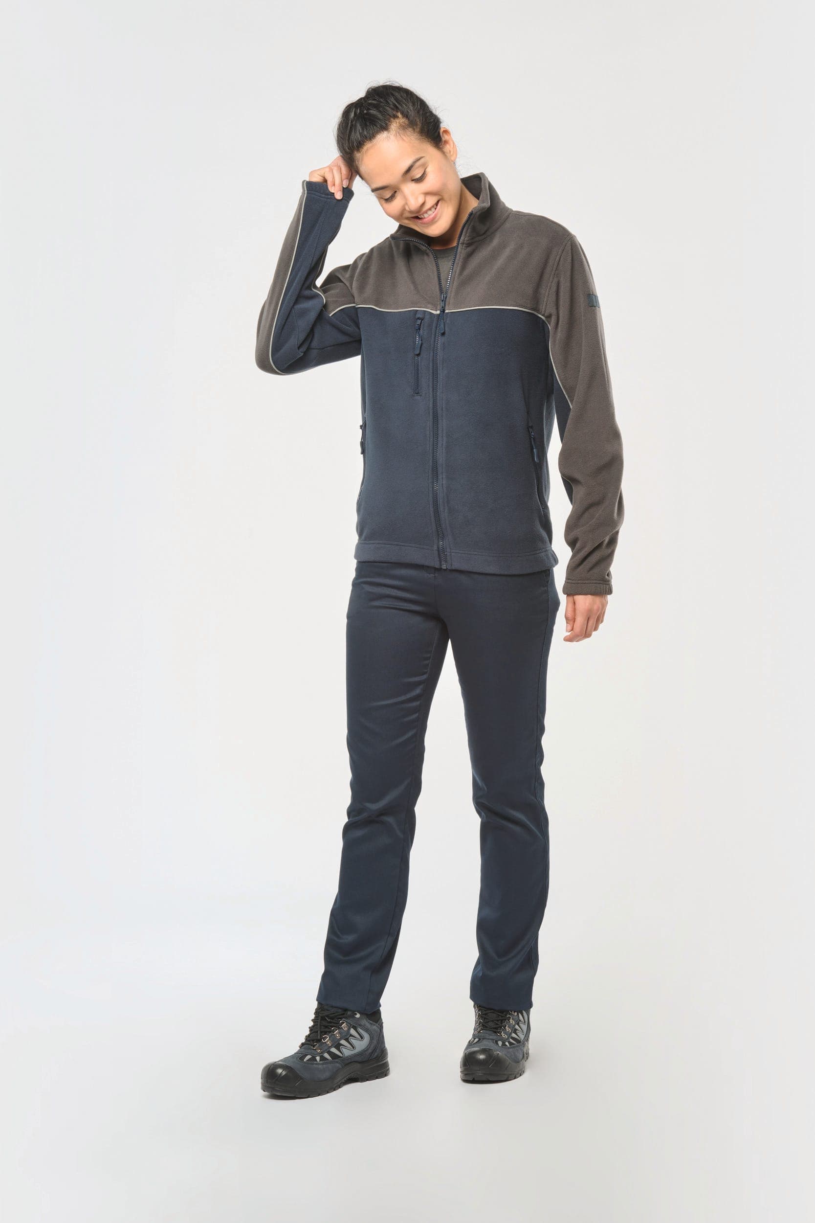 Veste micropolaire bicolore écoresponsable unisexe en situation