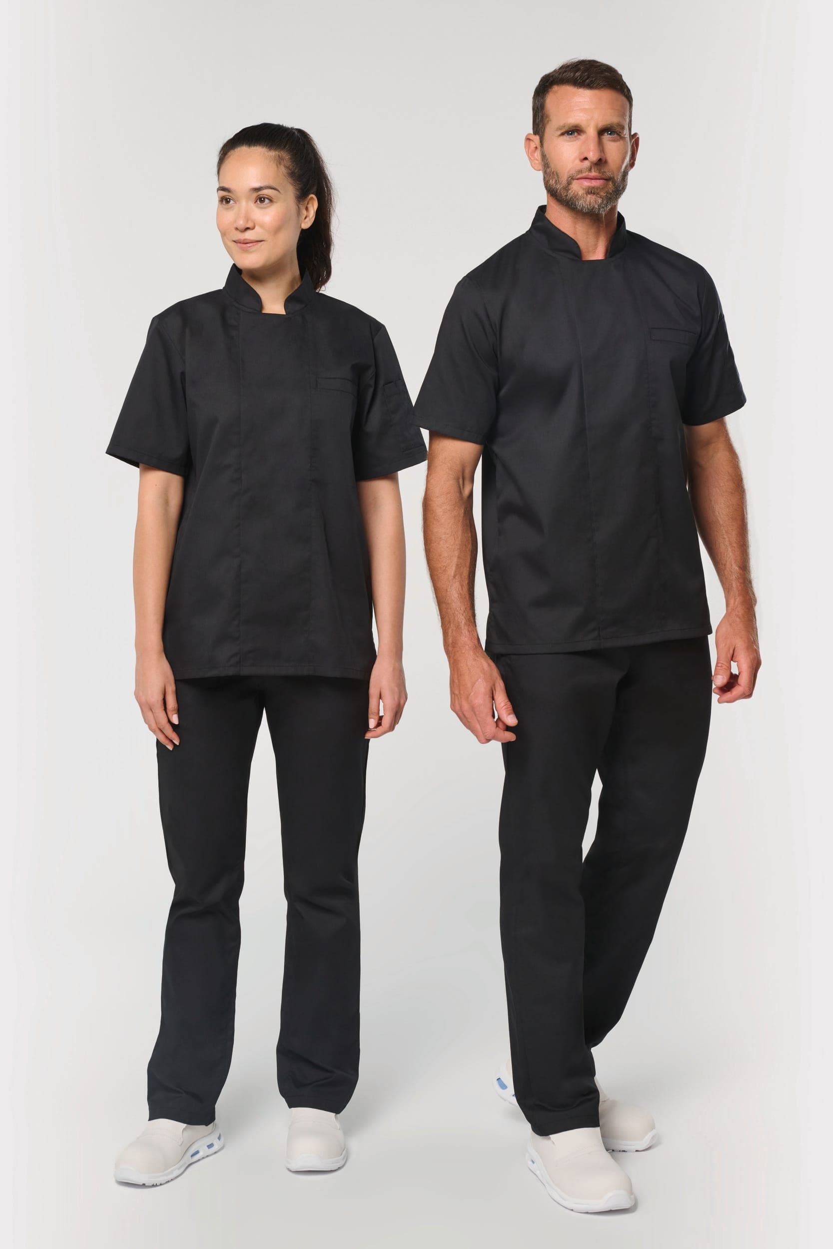 Veste de cuisine écoresponsable manches courtes unisexe en situation