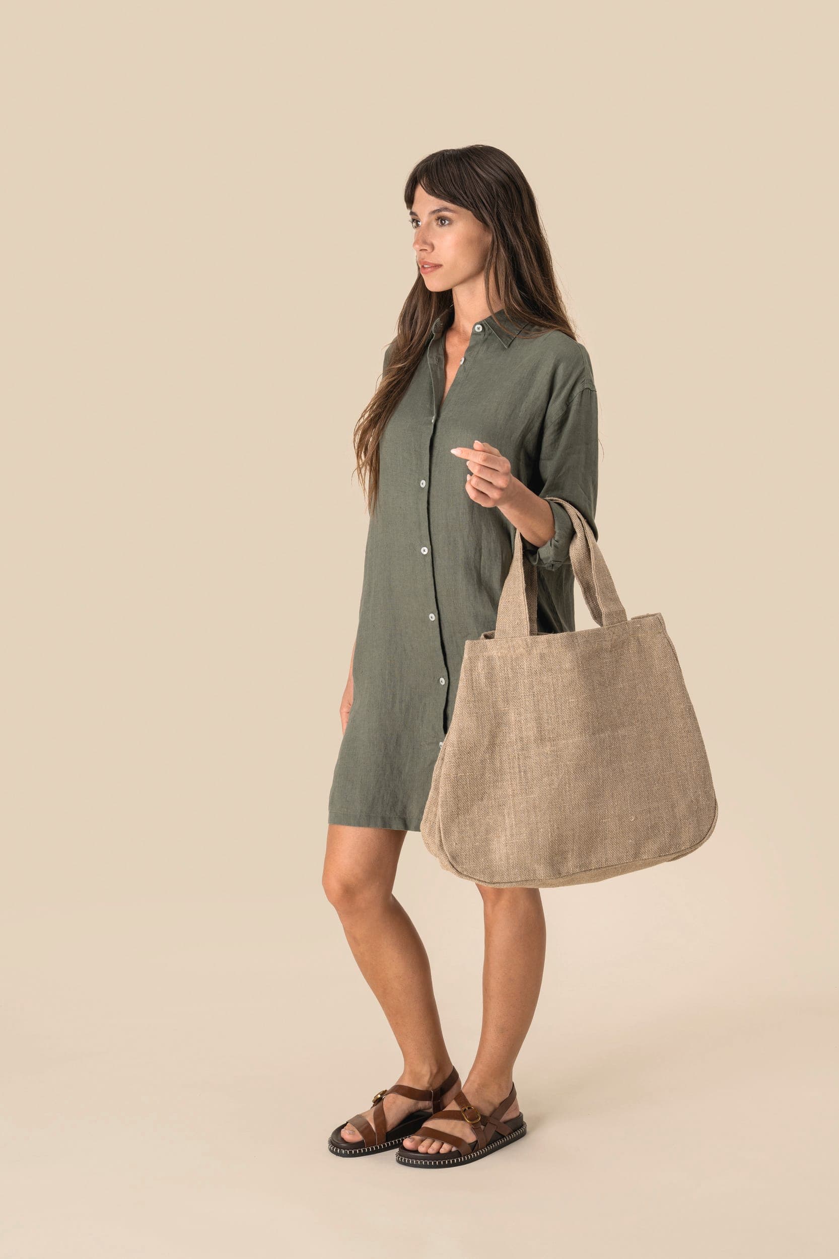 Robe chemise en lin femme en situation