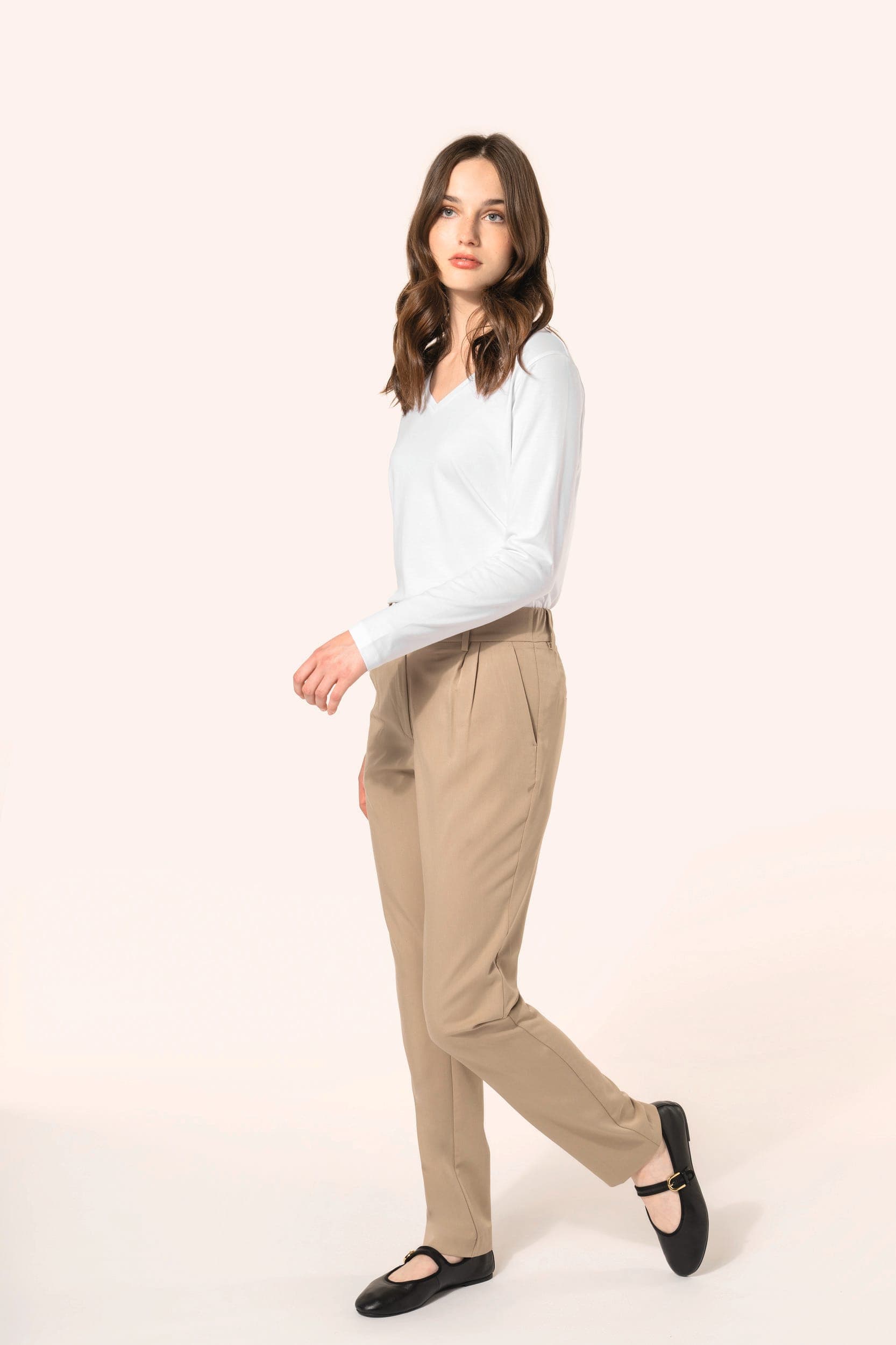 Pantalon femme en situation