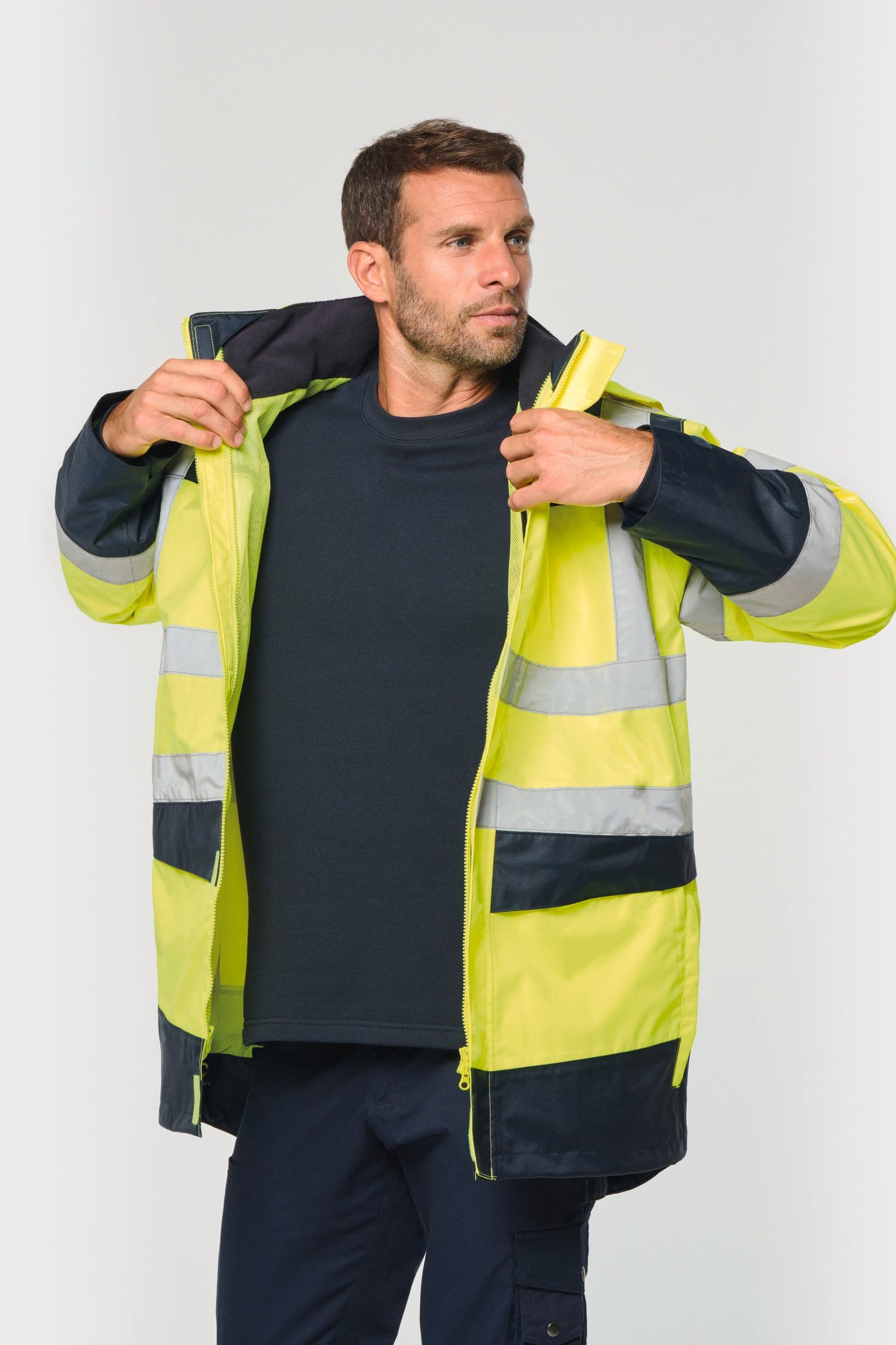Parka de sécurité recyclée 4 en 1 unisexe en situation