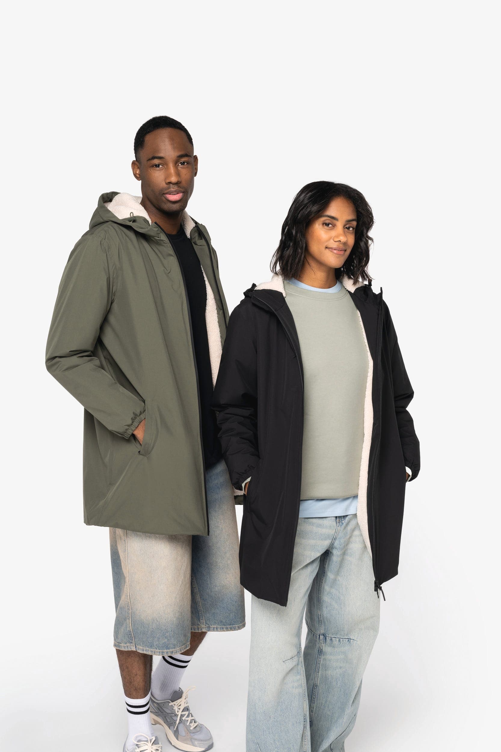 Veste écoresponsable imperméable doublée en sherpa unisexe en situation
