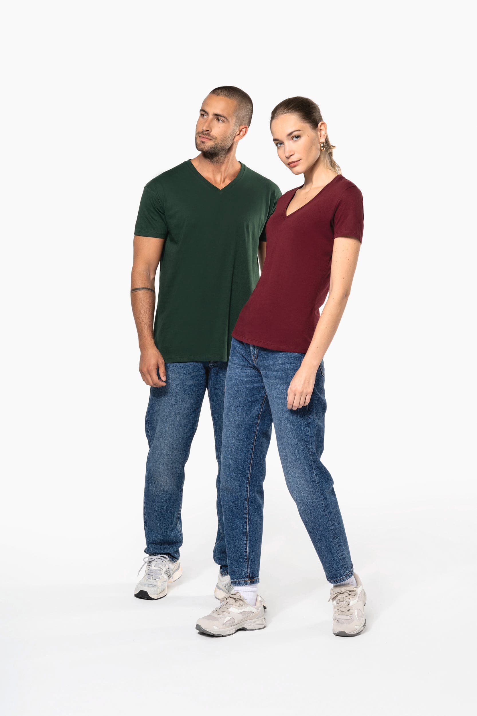T-shirt BIO150 col V femme en situation