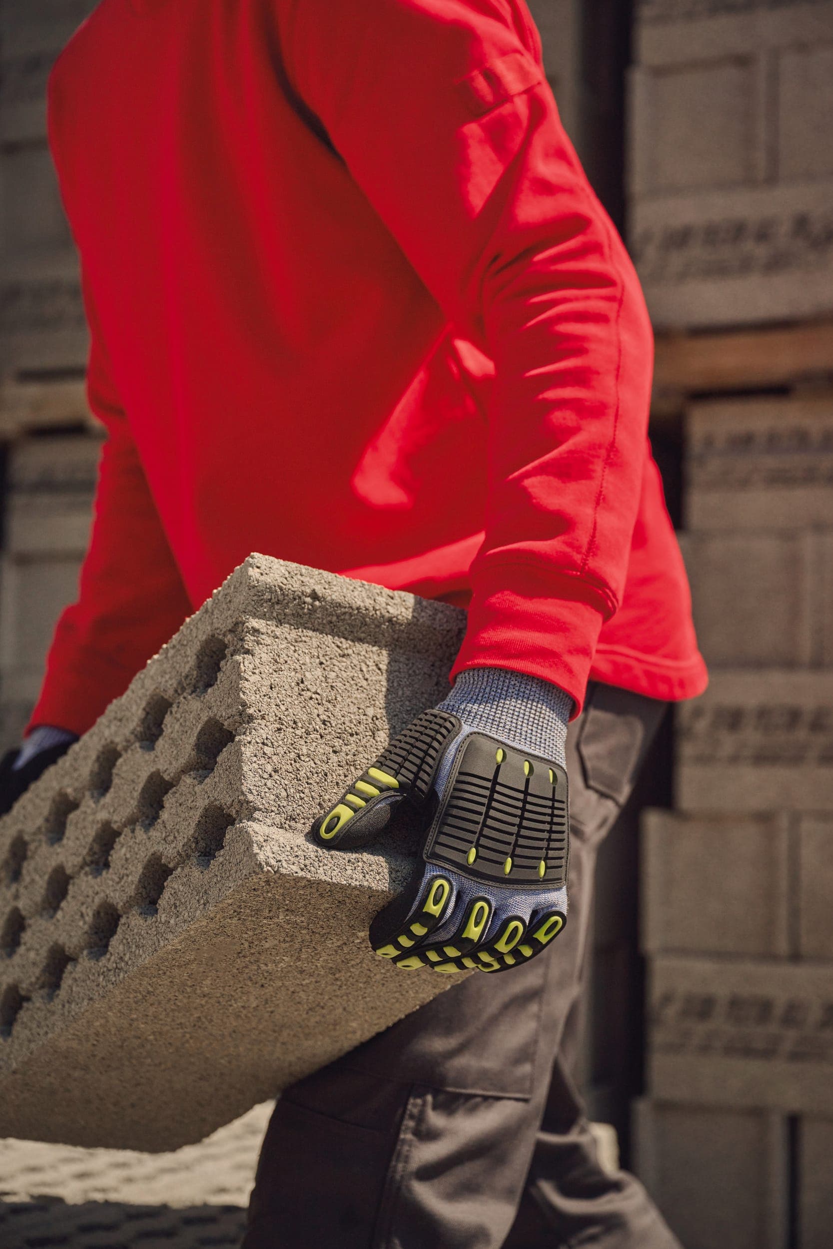 Gants de protection contre les coupures et les chocs en situation