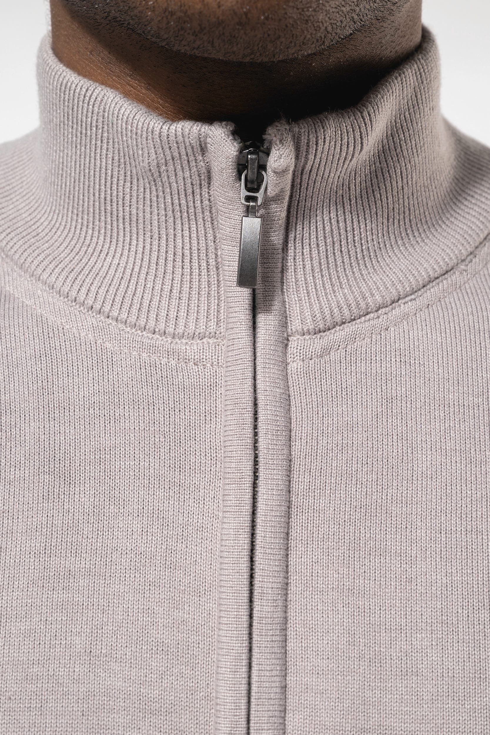 Cardigan zippé homme en situation