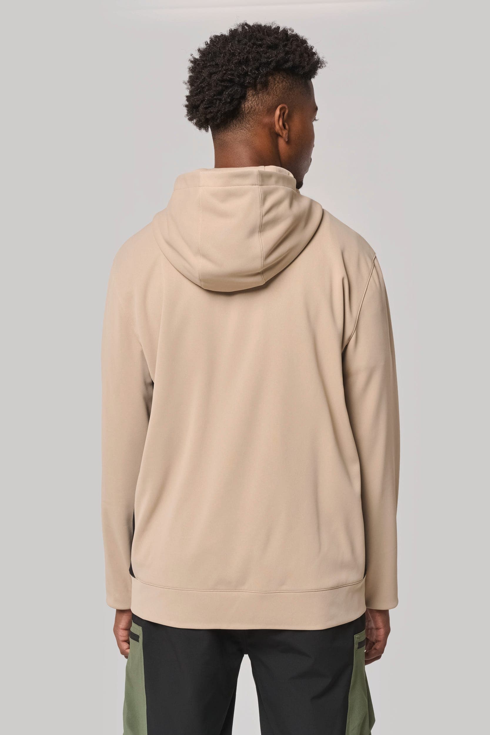 Veste outdoor zippée unisexe en situation