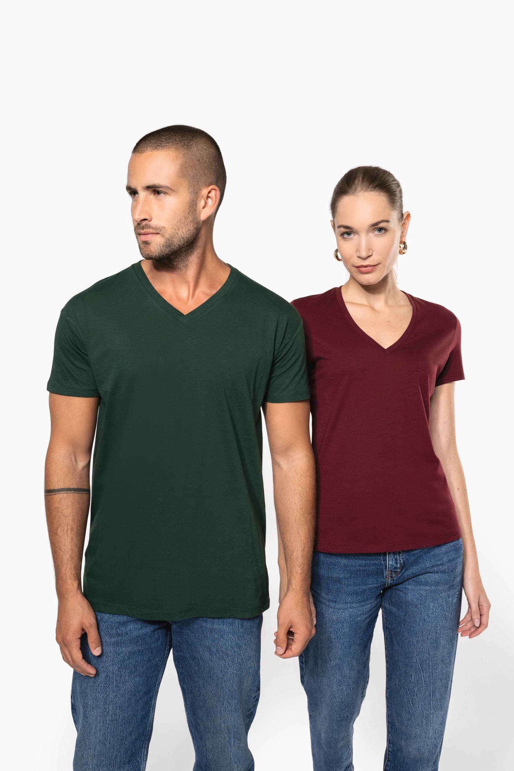 T-shirt Bio150 IC col V homme en situation