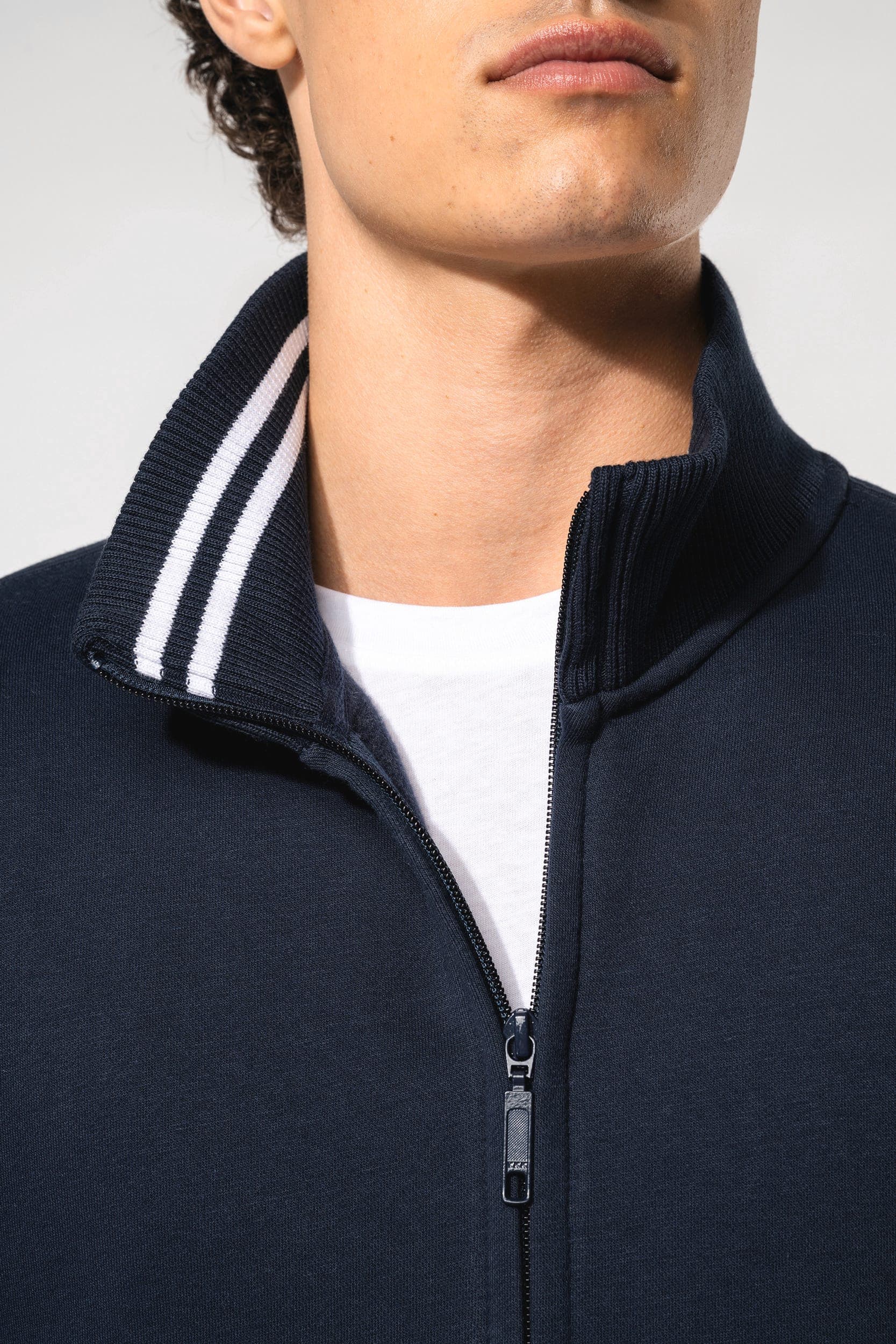 Veste molleton zippée homme en situation