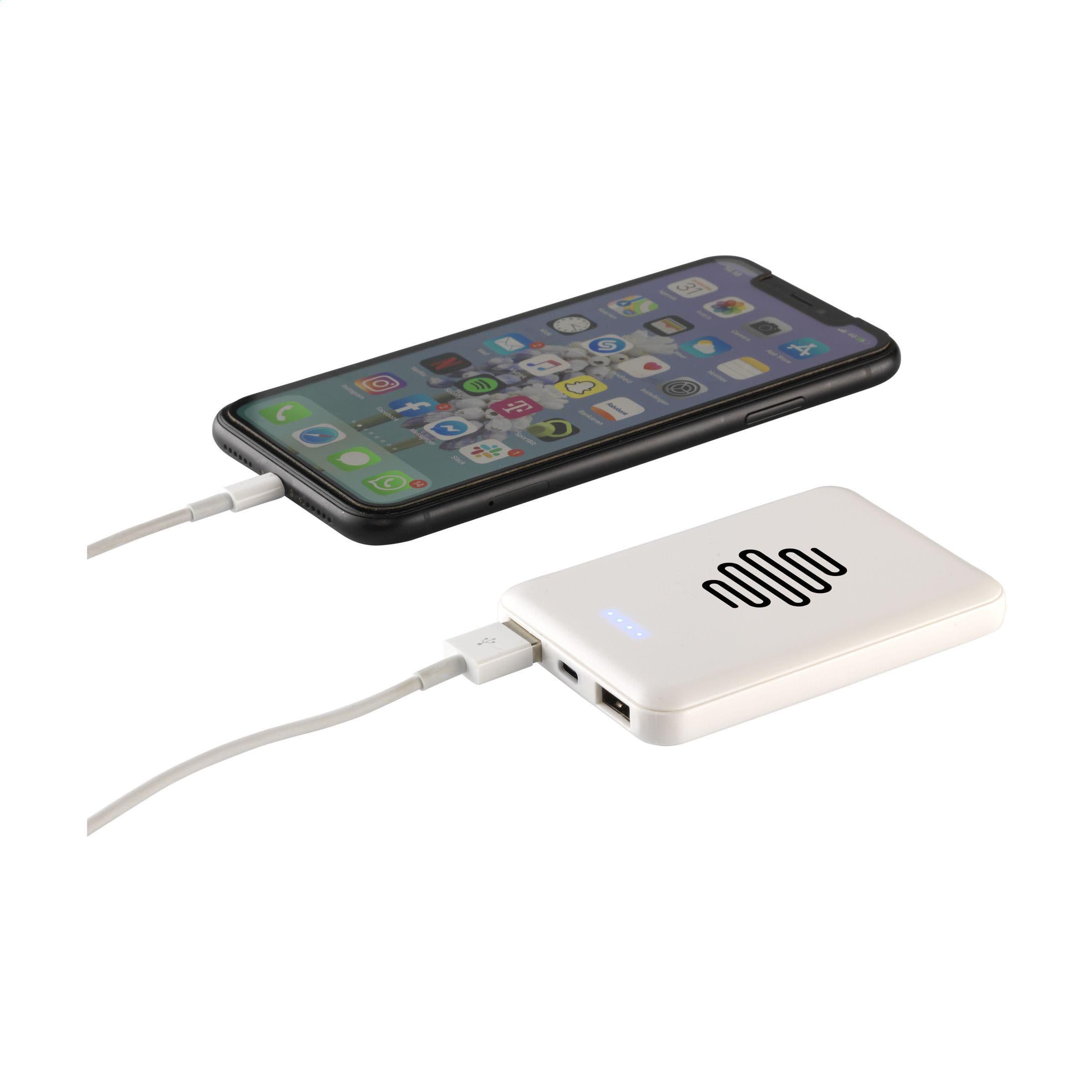 Batterie externe PocketPower 5000 RCS recyclée en situation