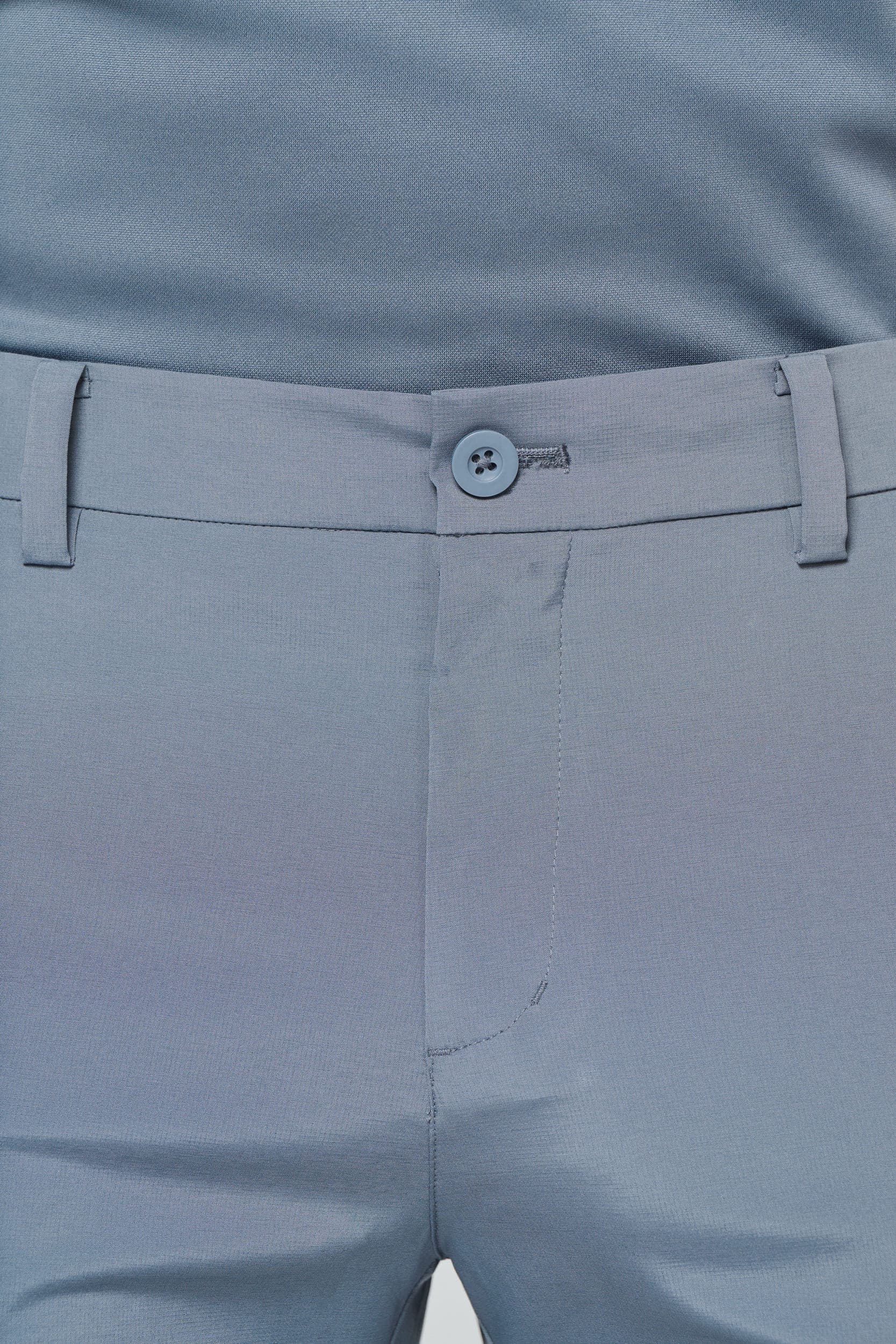 Pantalon homme en situation