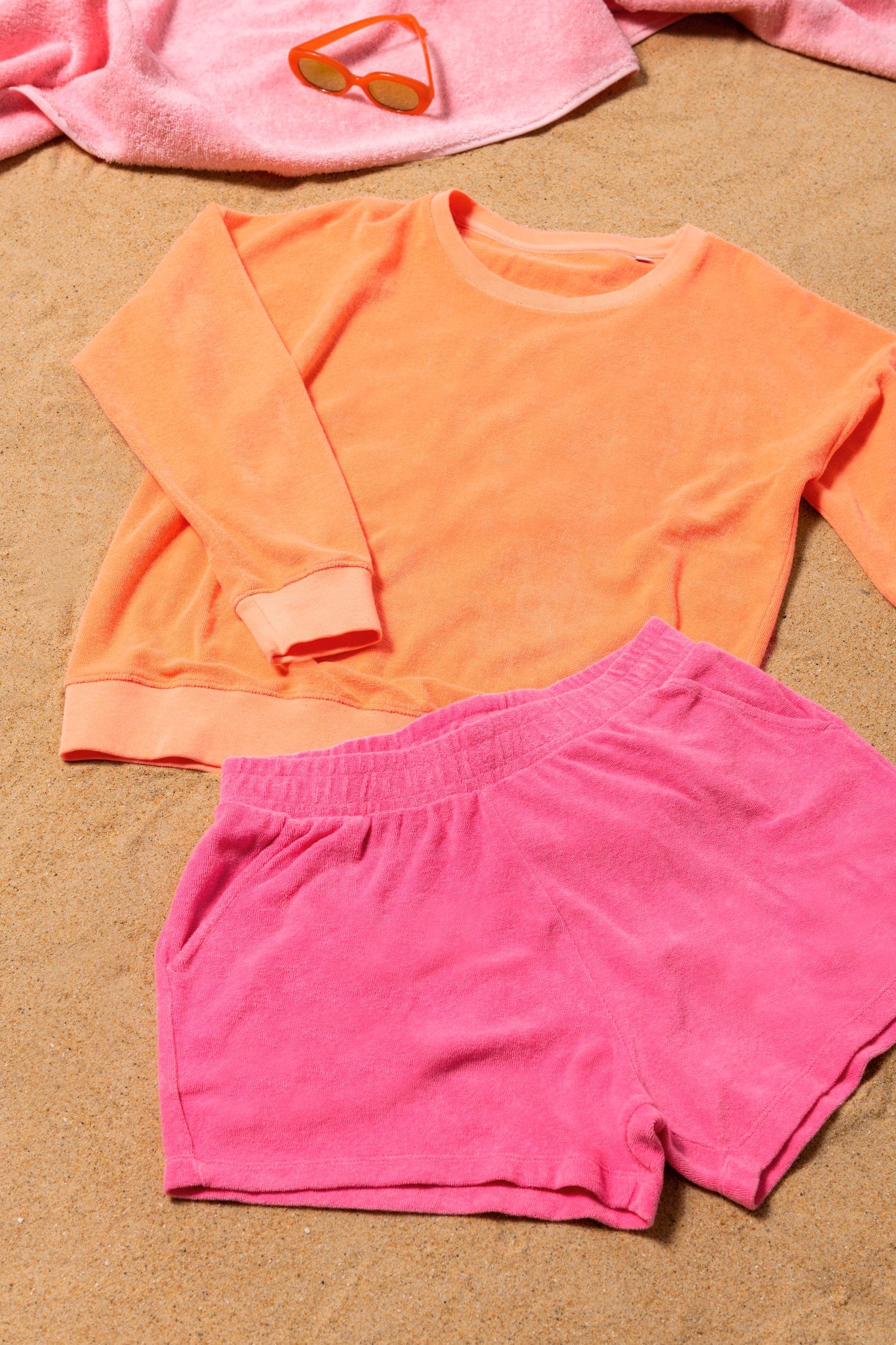 Sweat-shirt écoresponsable en éponge femme en situation