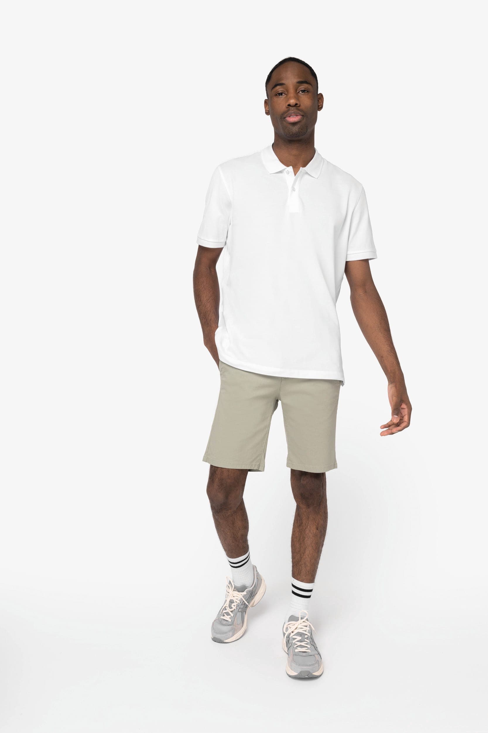 Bermuda chino écoresponsable homme en situation