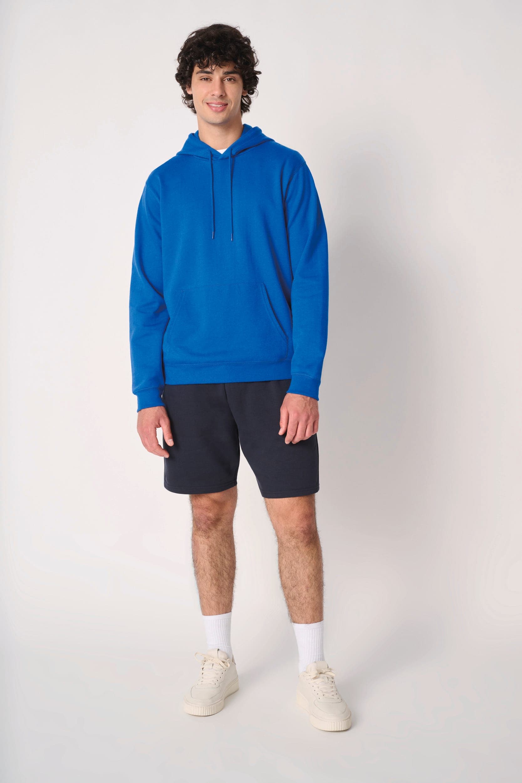 Sweat-shirt à capuche unisexe en situation