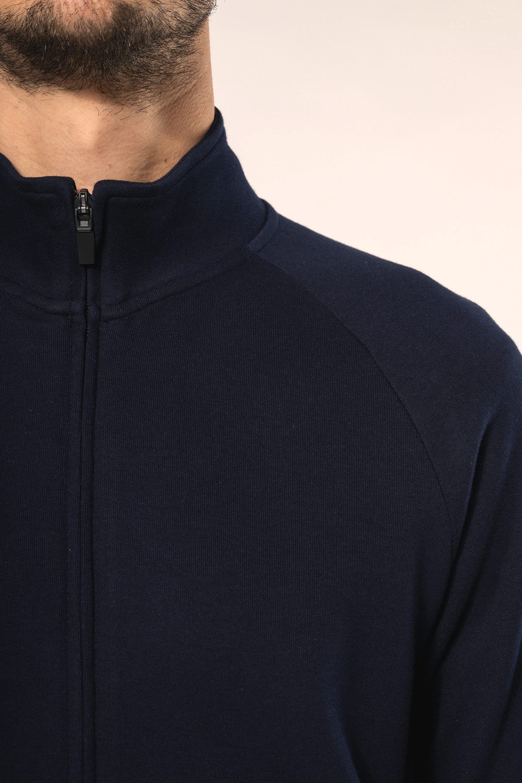 Veste zippée homme en situation