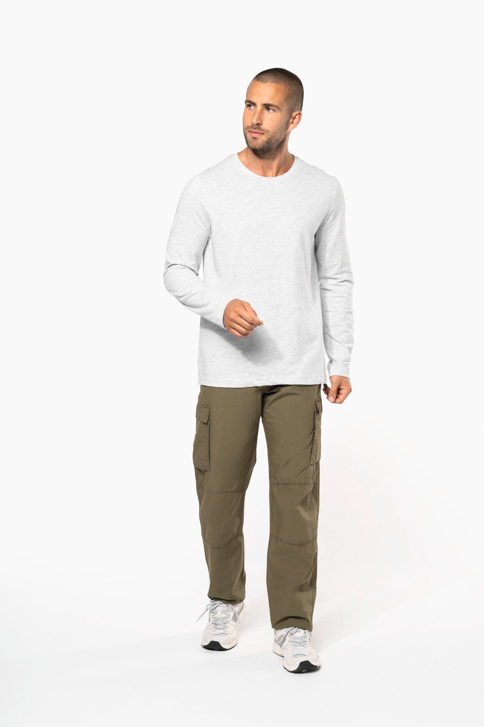 Pantalon léger multipoches homme en situation