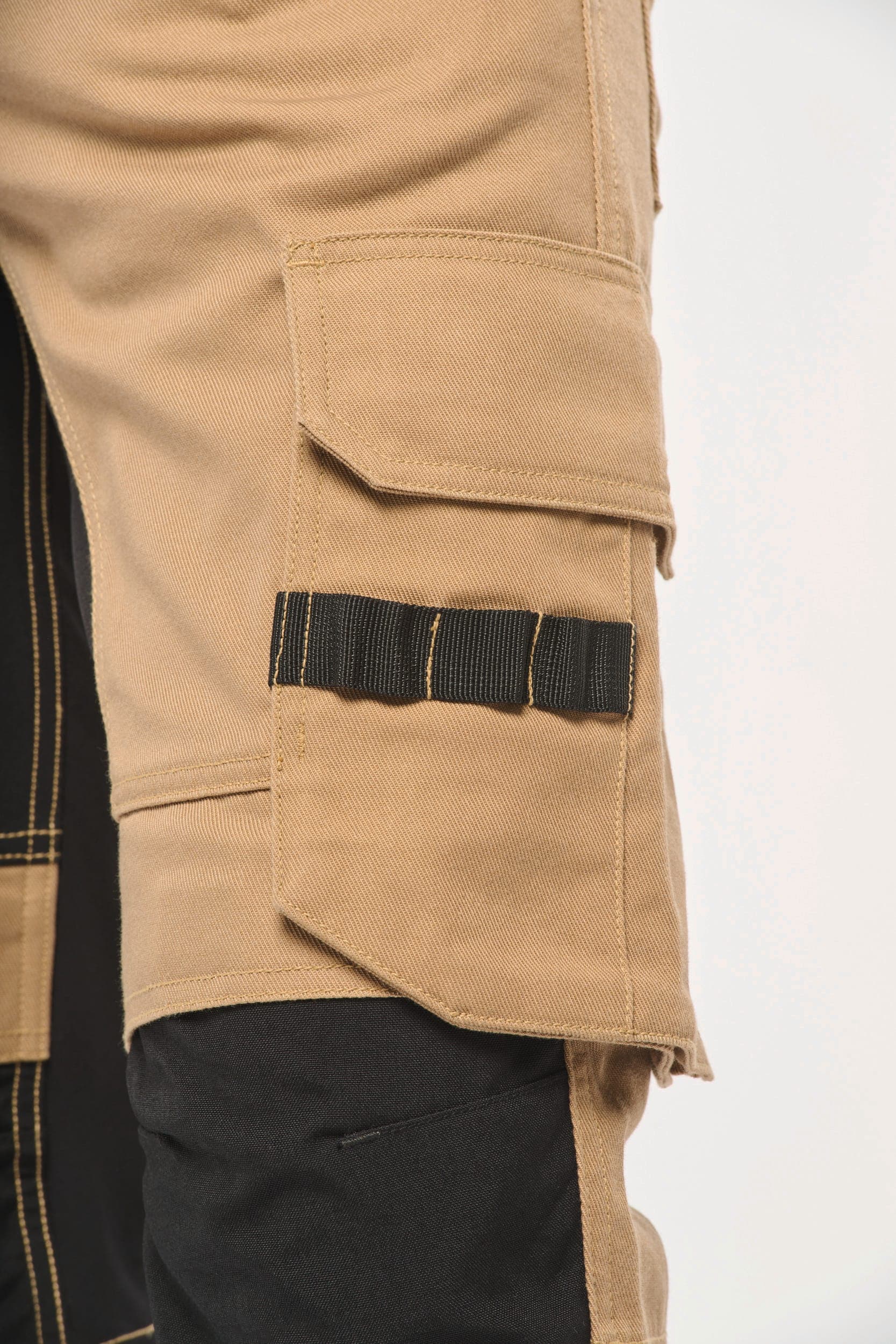 Pantalon de travail performance recyclé homme en situation