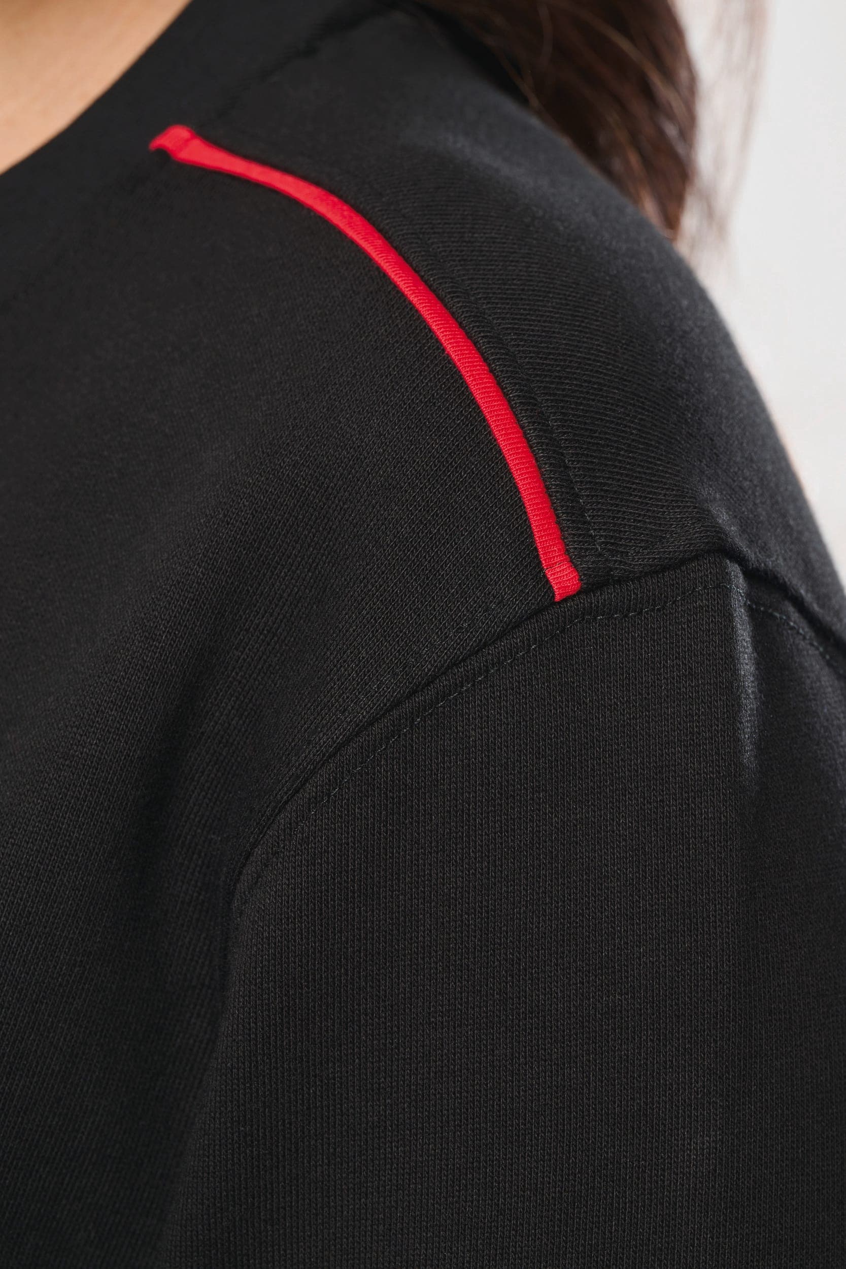 Sweat-shirt Day To Day zip poche contrastée unisexe en situation