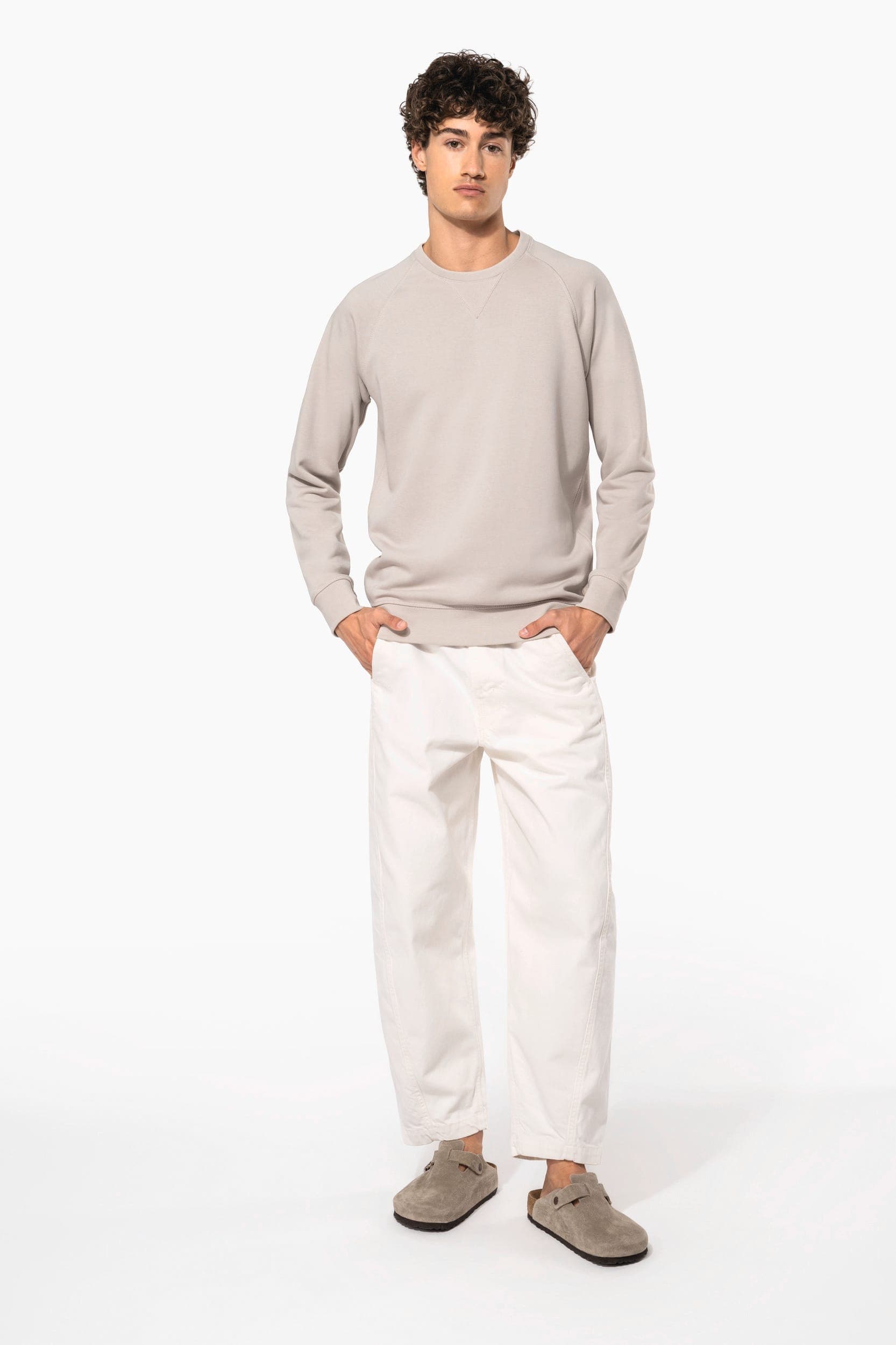 Sweat-shirt Bio col rond manches raglan homme en situation