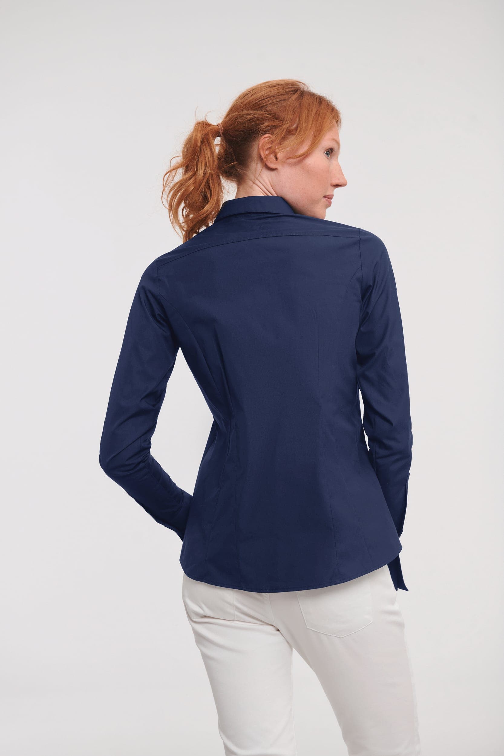 Chemise femme manches longues Ultimate stretch en situation
