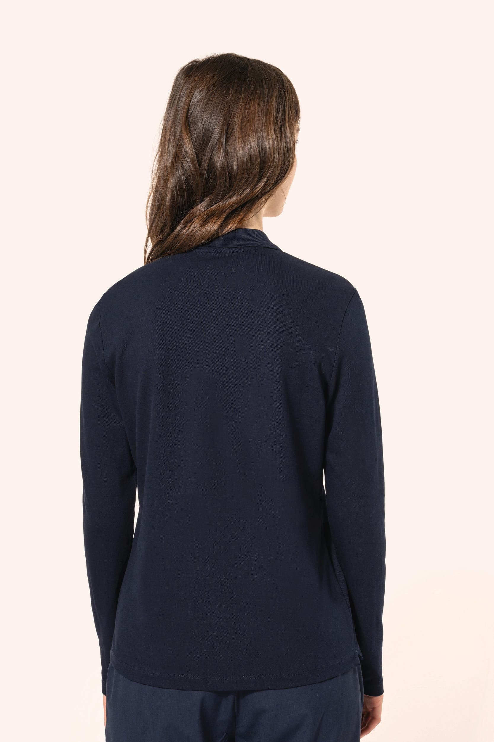 Polo Supima® manches longues femme en situation