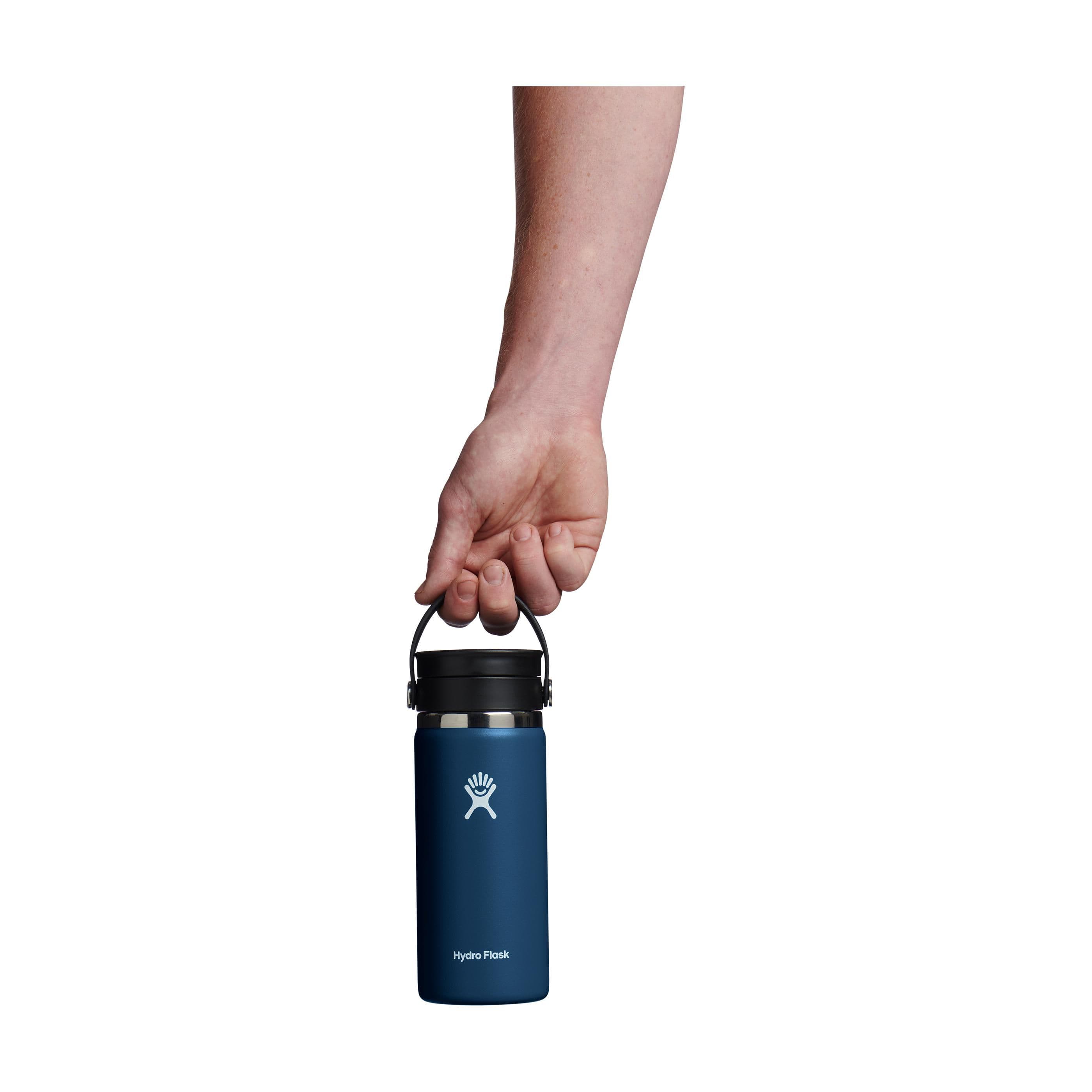 Thermos/gobelet Hydro Flask Coffee avec couvercle Flex Sip™ 473 ml en situation