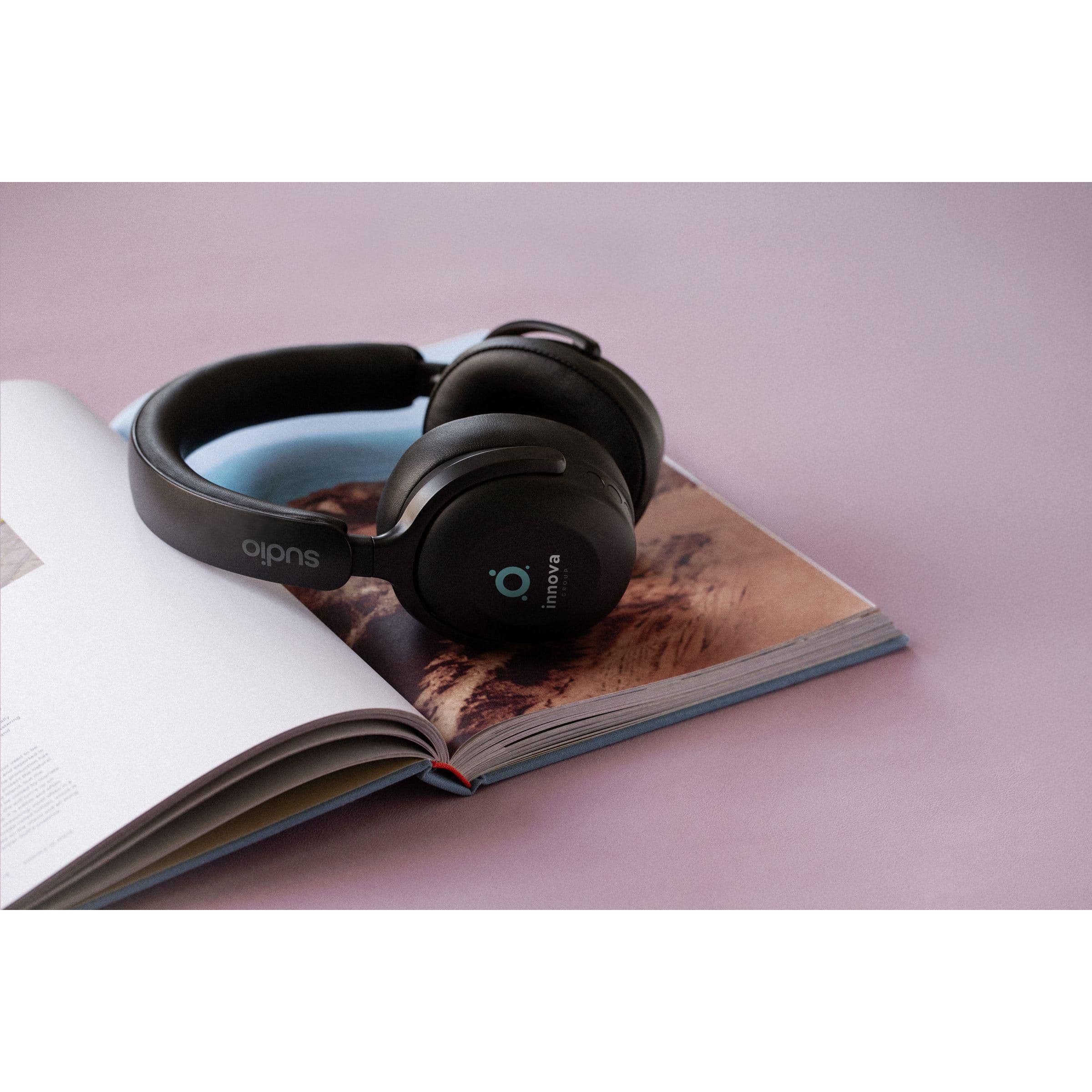 Casque Sudio Over-ear R4 en situation