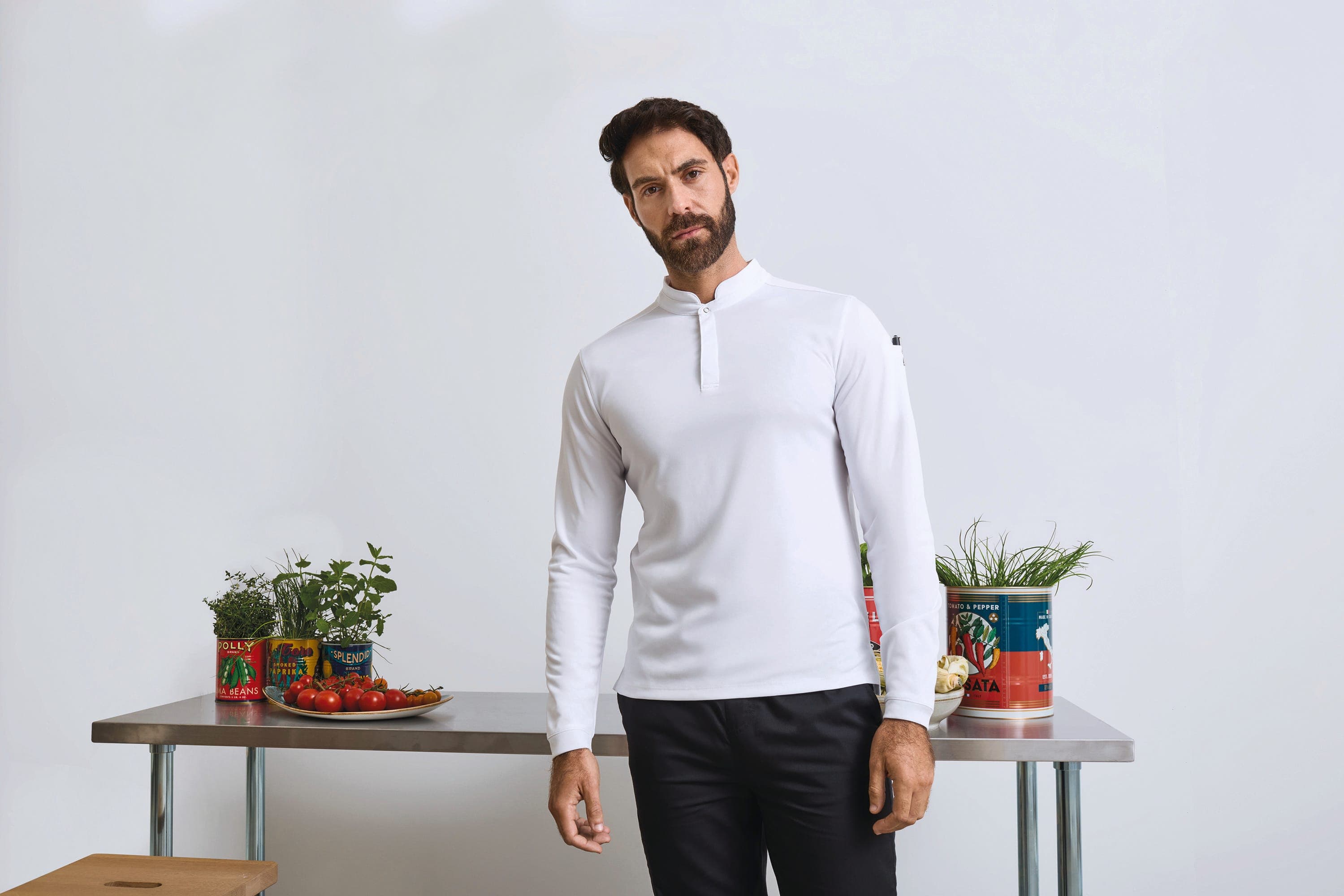 Polo de cuisinier Coolchecker Essential à manches longues en situation