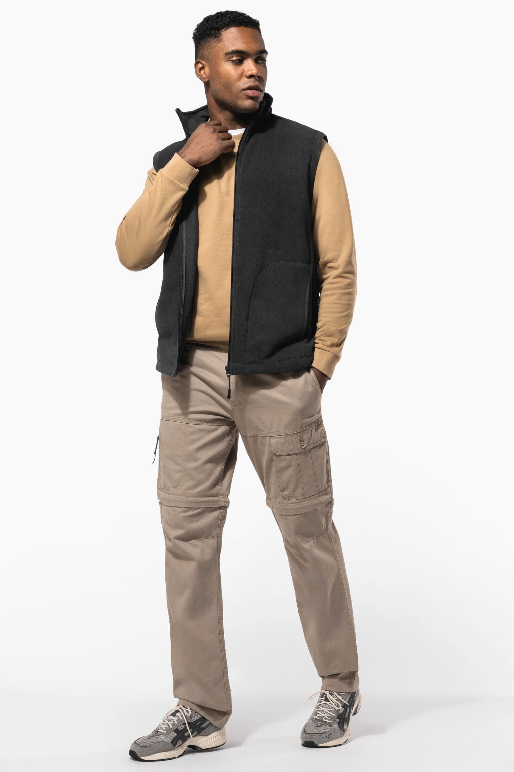 Pantalon 2 en 1 multipoches homme en situation
