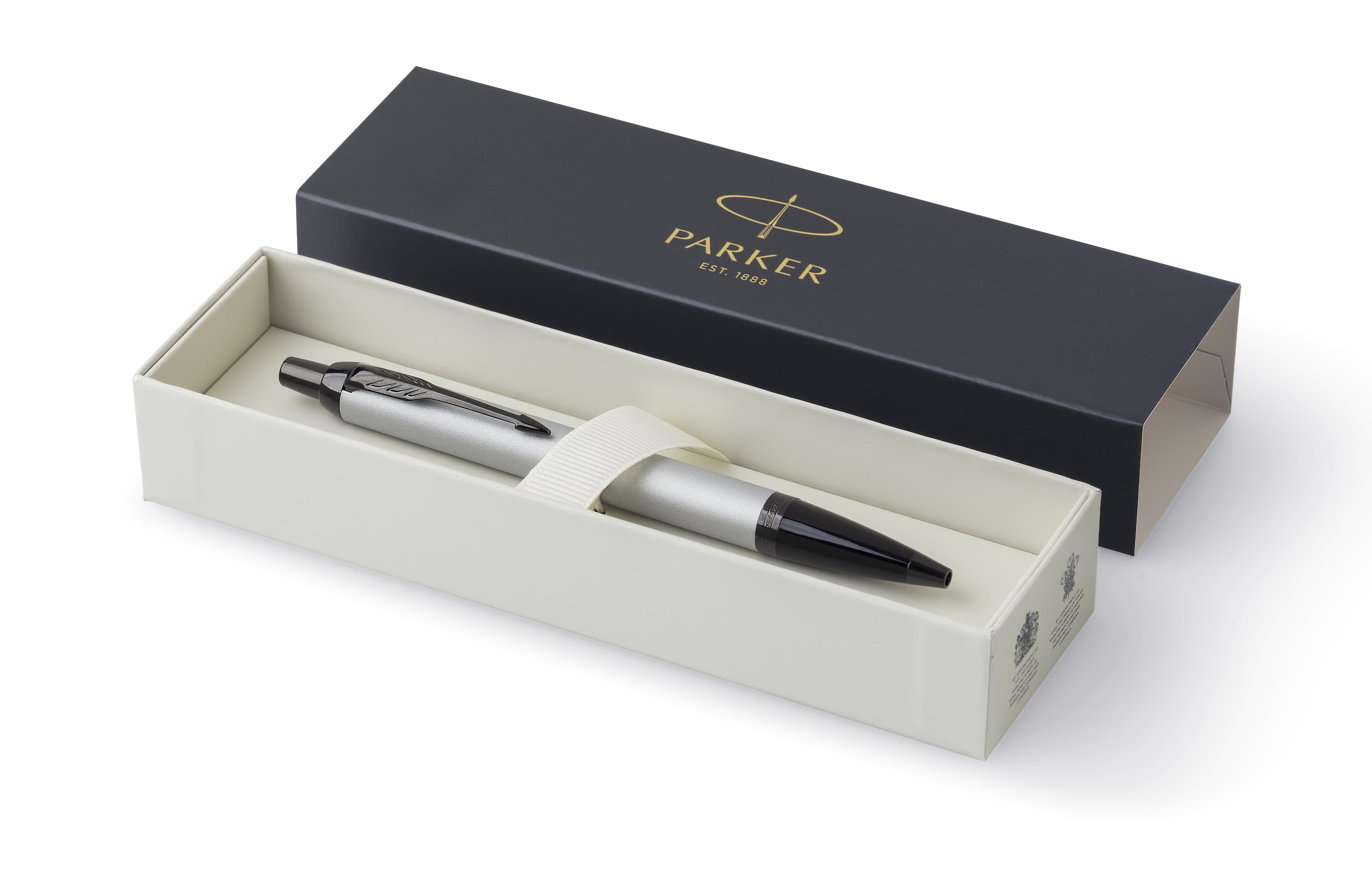 Stylo bille Parker IM Monochrome | Métal en situation