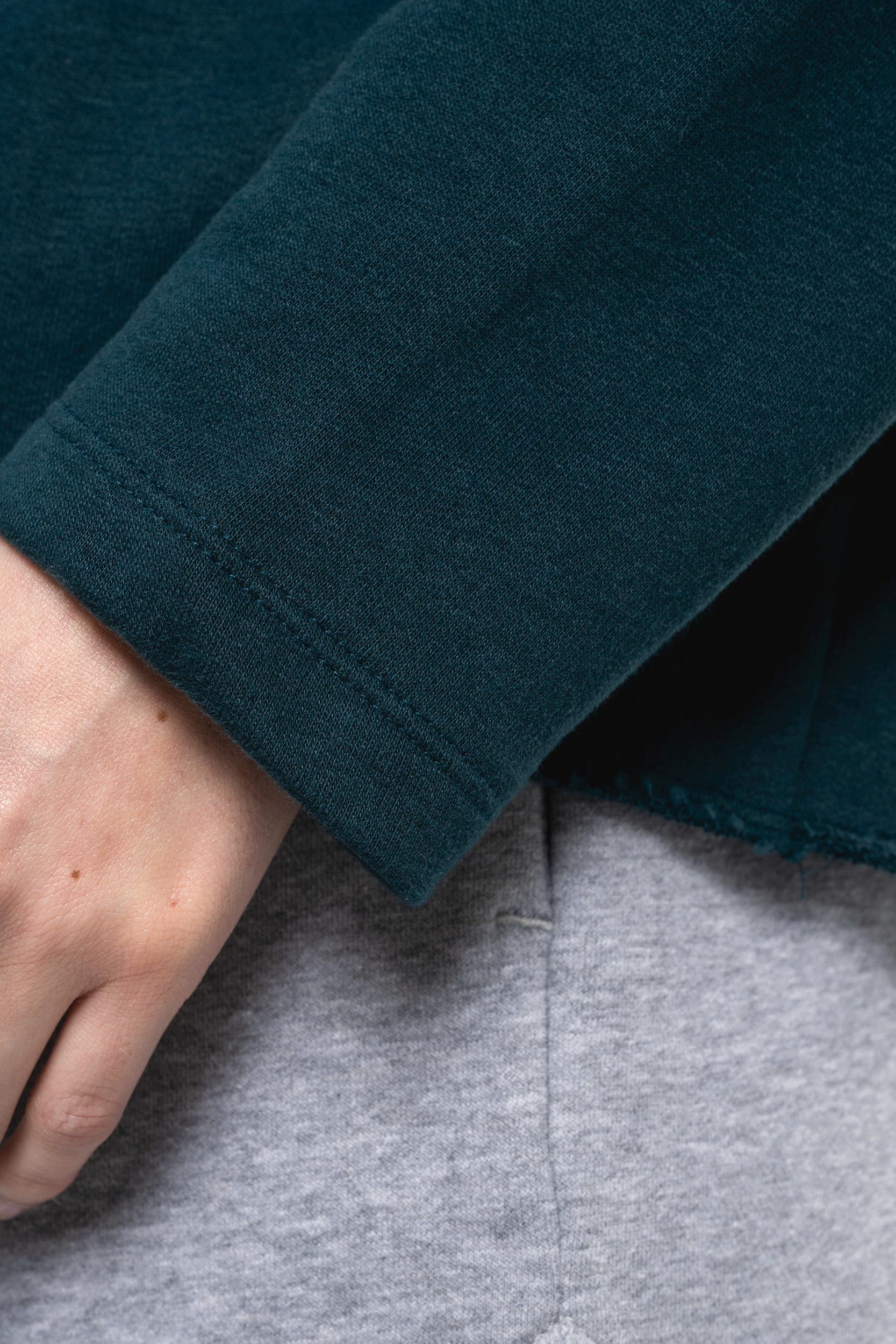 Sweat-shirt femme "Loose" en situation