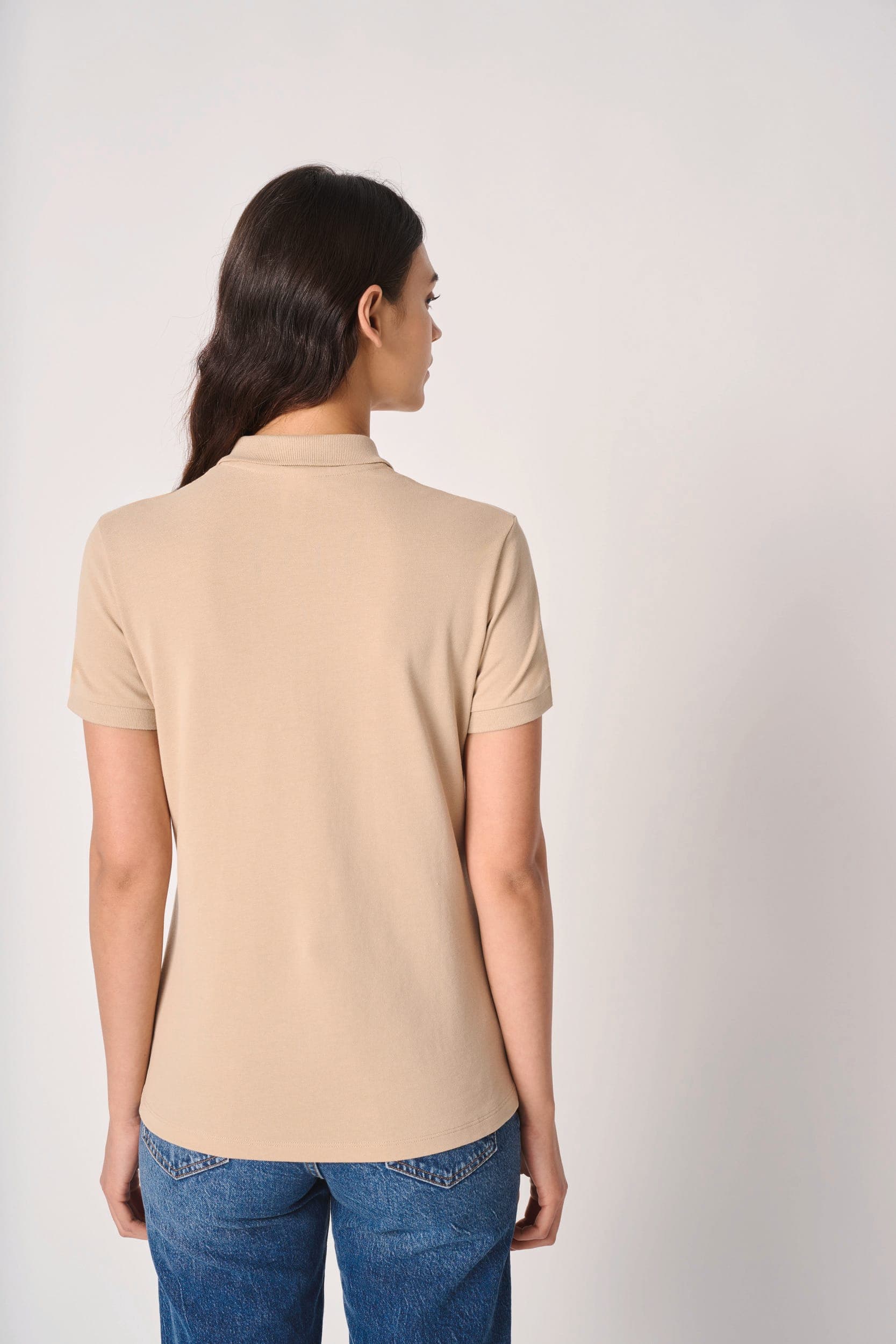 Polo piqué femme en situation