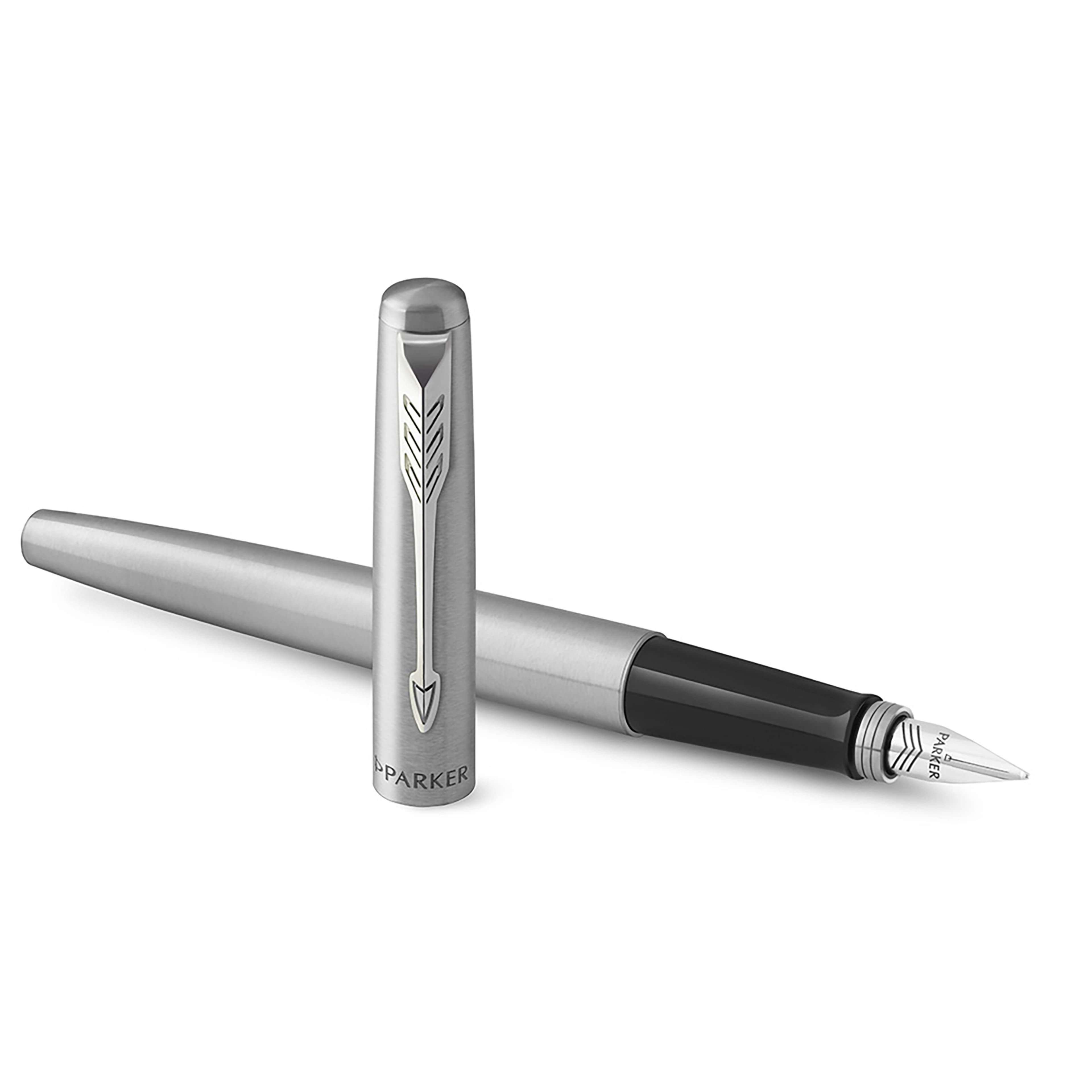 Stylo plume Parker Jotter Core | Acier inoxydable en situation