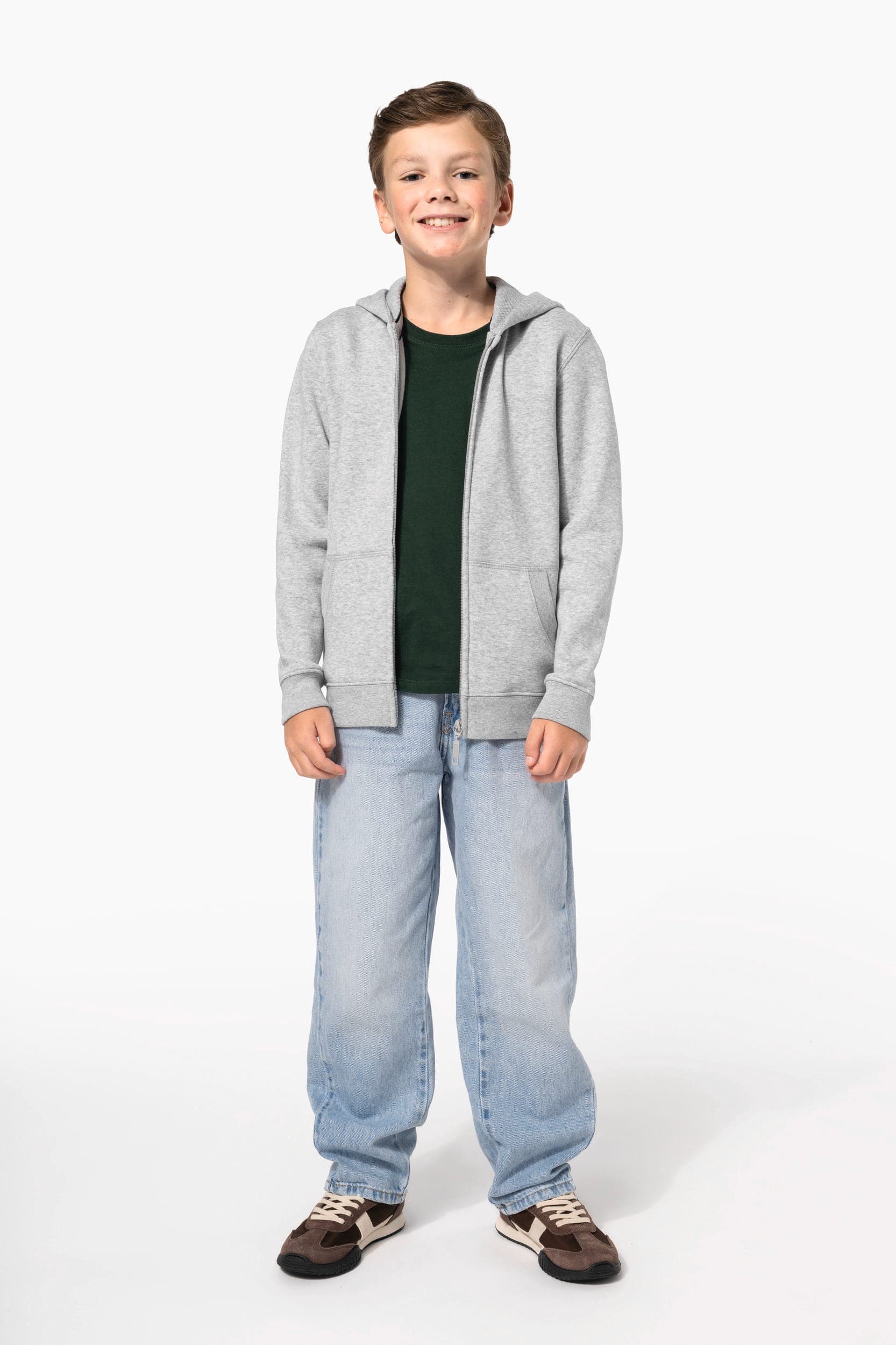 Sweat-shirt recyclé zippé à capuche enfant en situation