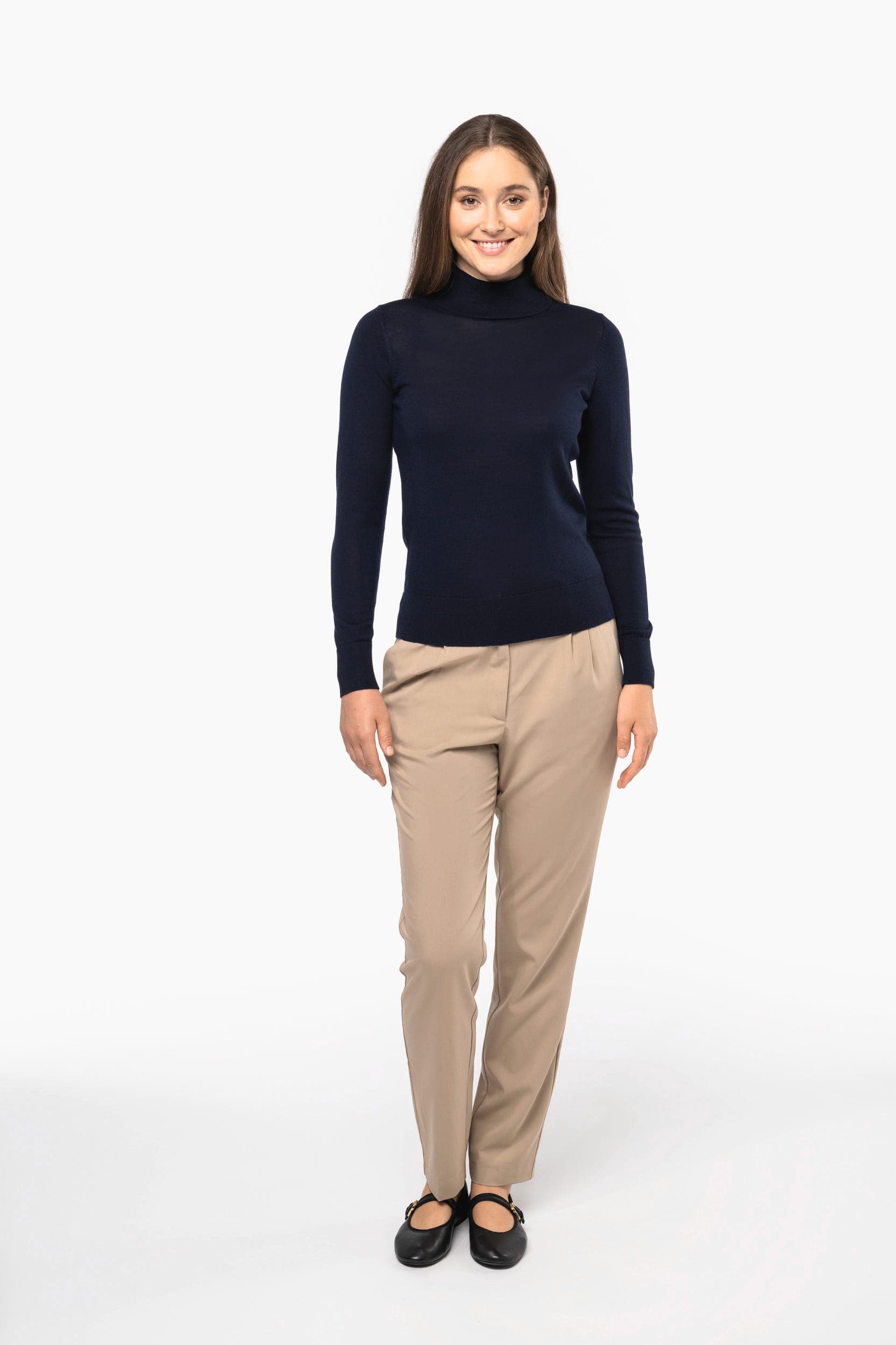 Pull Mérinos col roulé femme en situation