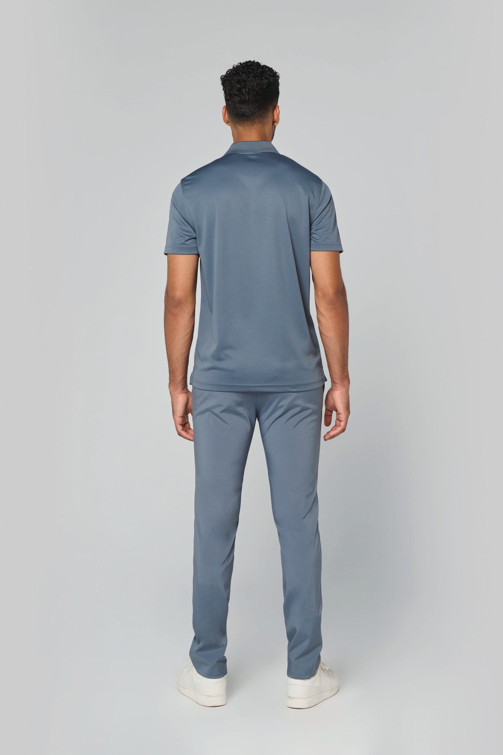 Polo manches courtes homme en situation
