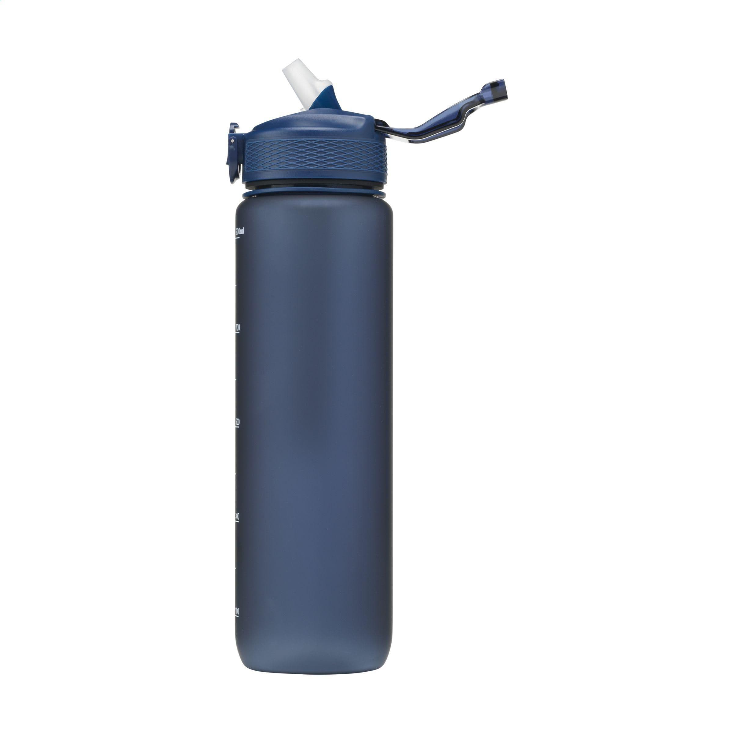 Bouteille d'eau AquaSport RCS recyclée 1 L en situation
