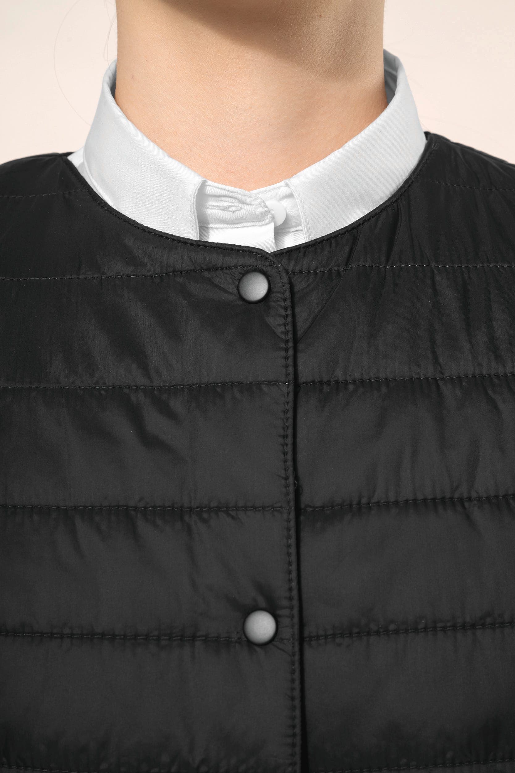 Bodywarmer léger femme en situation