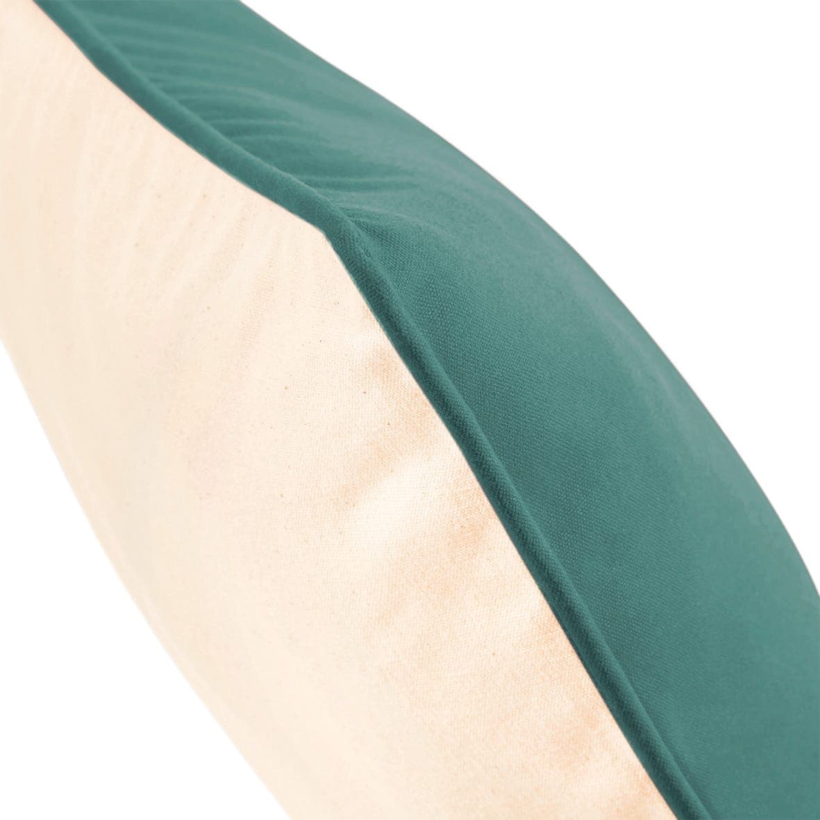 Housse de coussin à bord passepoilé en situation