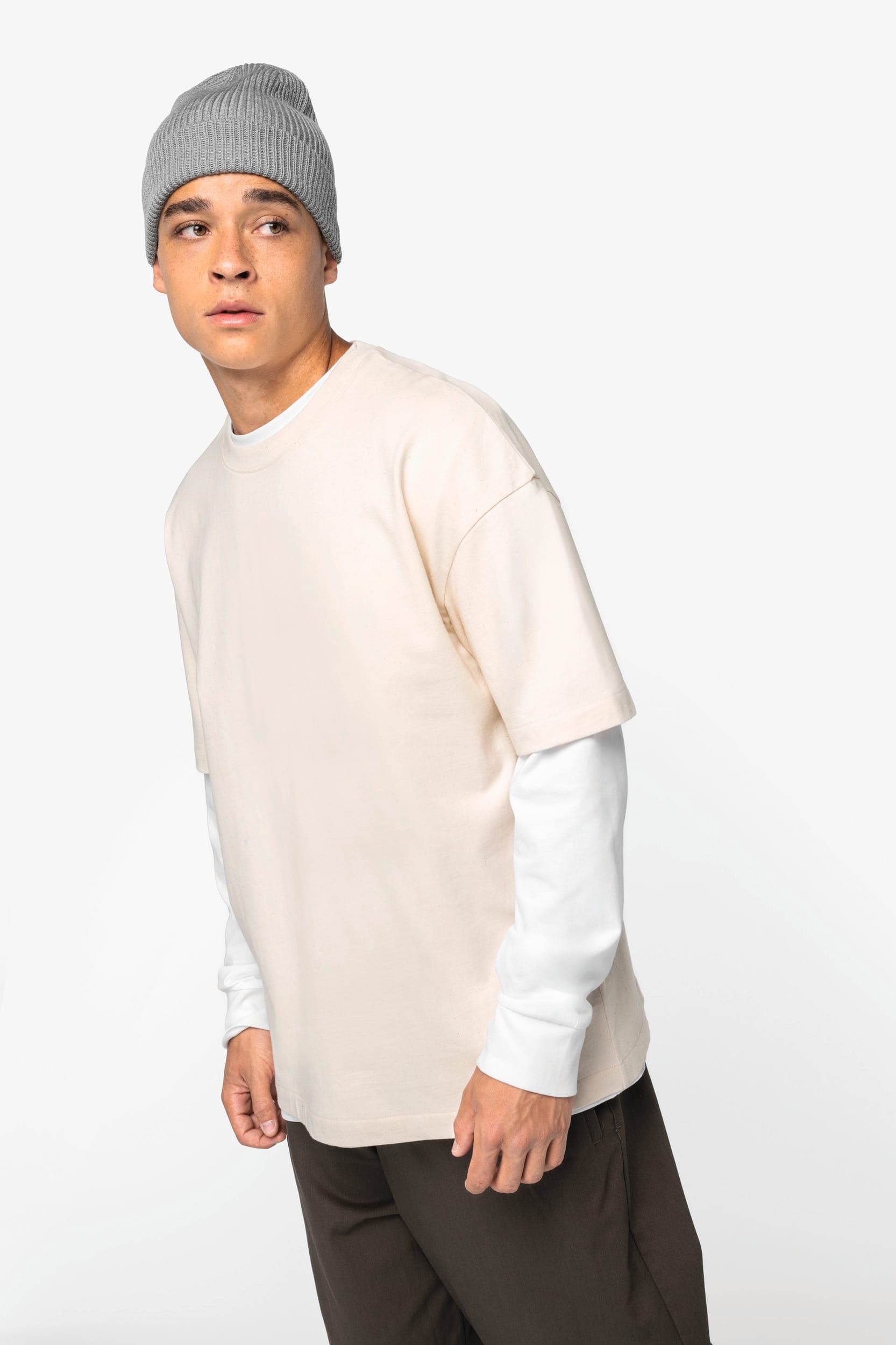 T-shirt écoresponsable oversize homme en situation