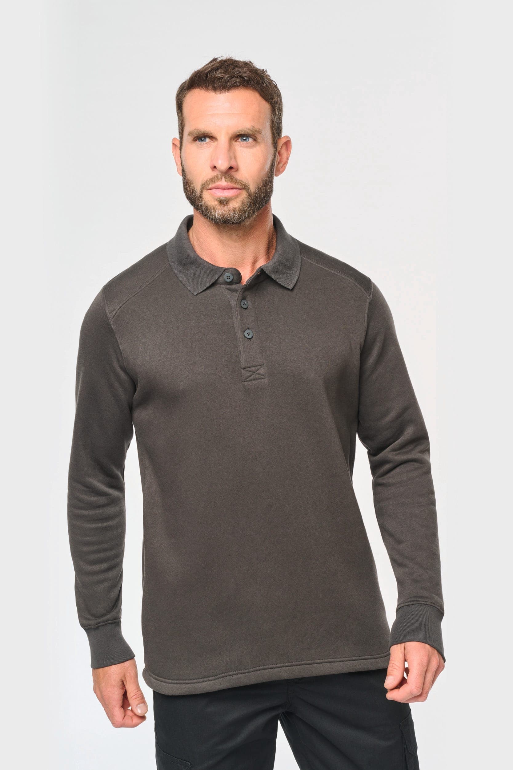 Sweat-shirt col polo homme en situation