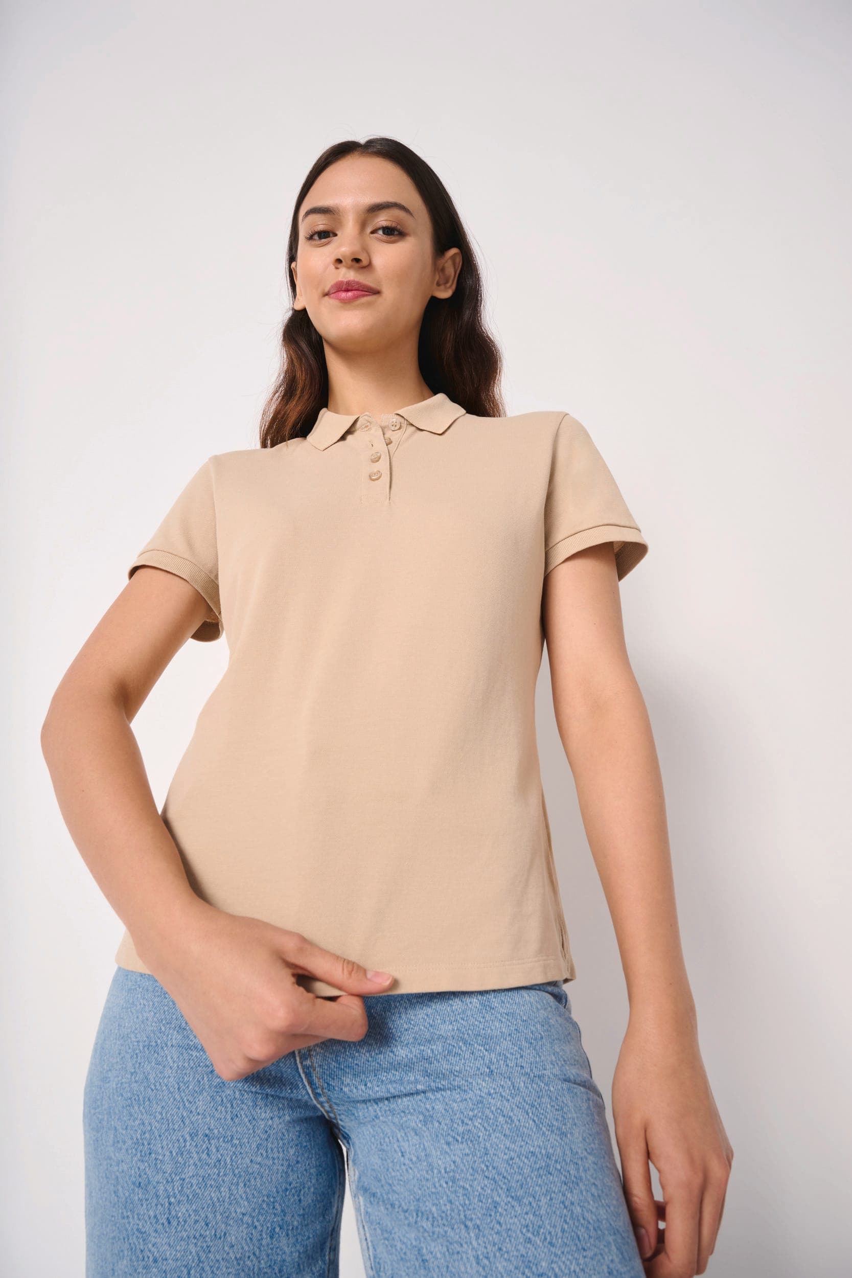 Polo piqué femme en situation