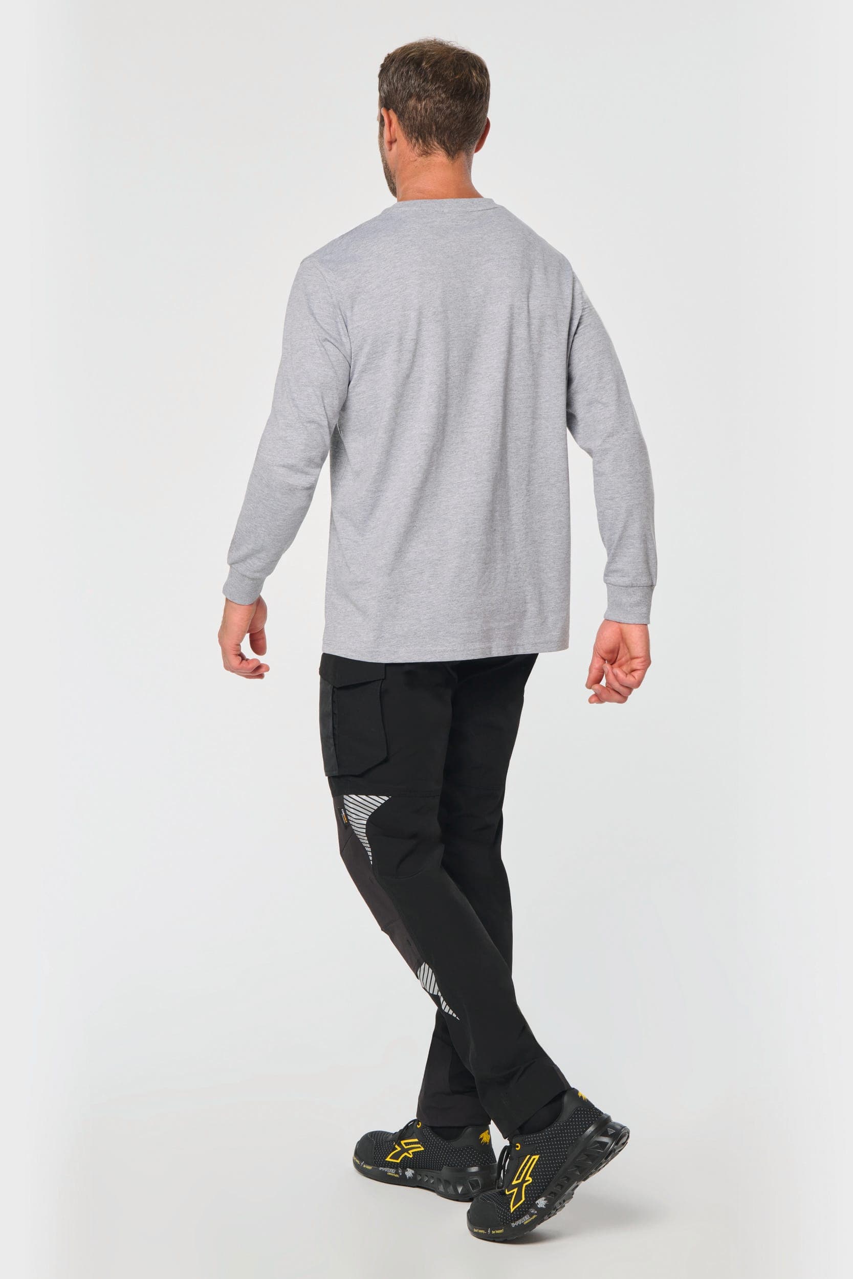 Pantalon léger stretch recyclé multipoches unisexe en situation