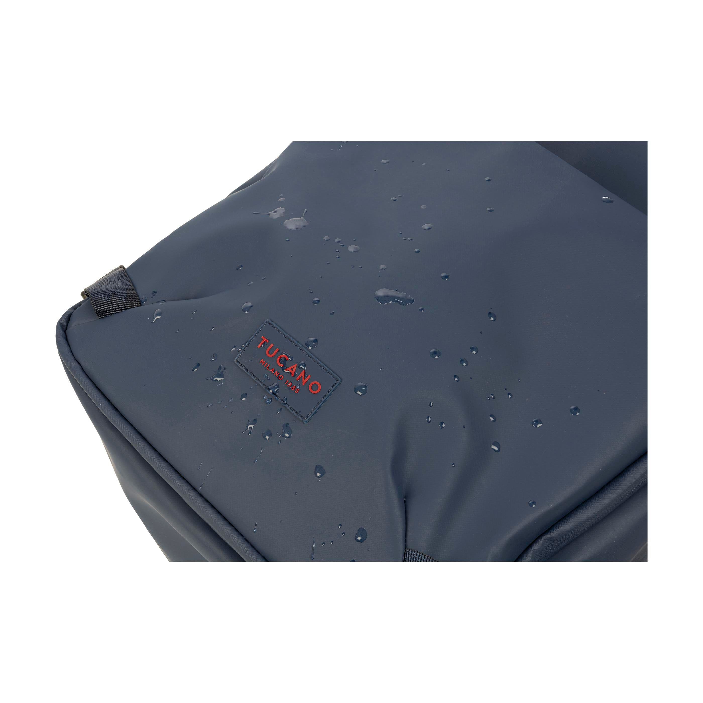 Bagage cabine Tucano Tugo Dry 15,6 inch en situation