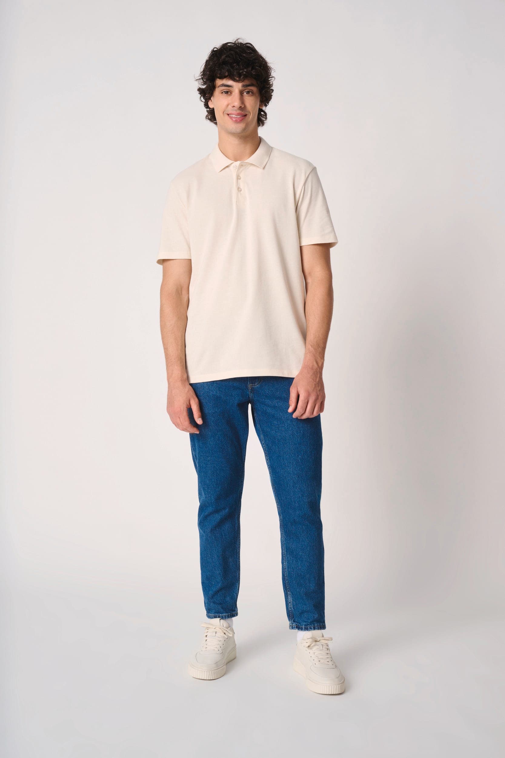Polo piqué homme en situation